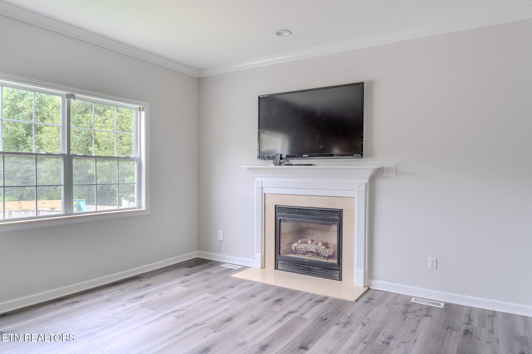 A7V01100-HDR - 1101 Garrison Ridge Blvd, Knoxville, TN 37922