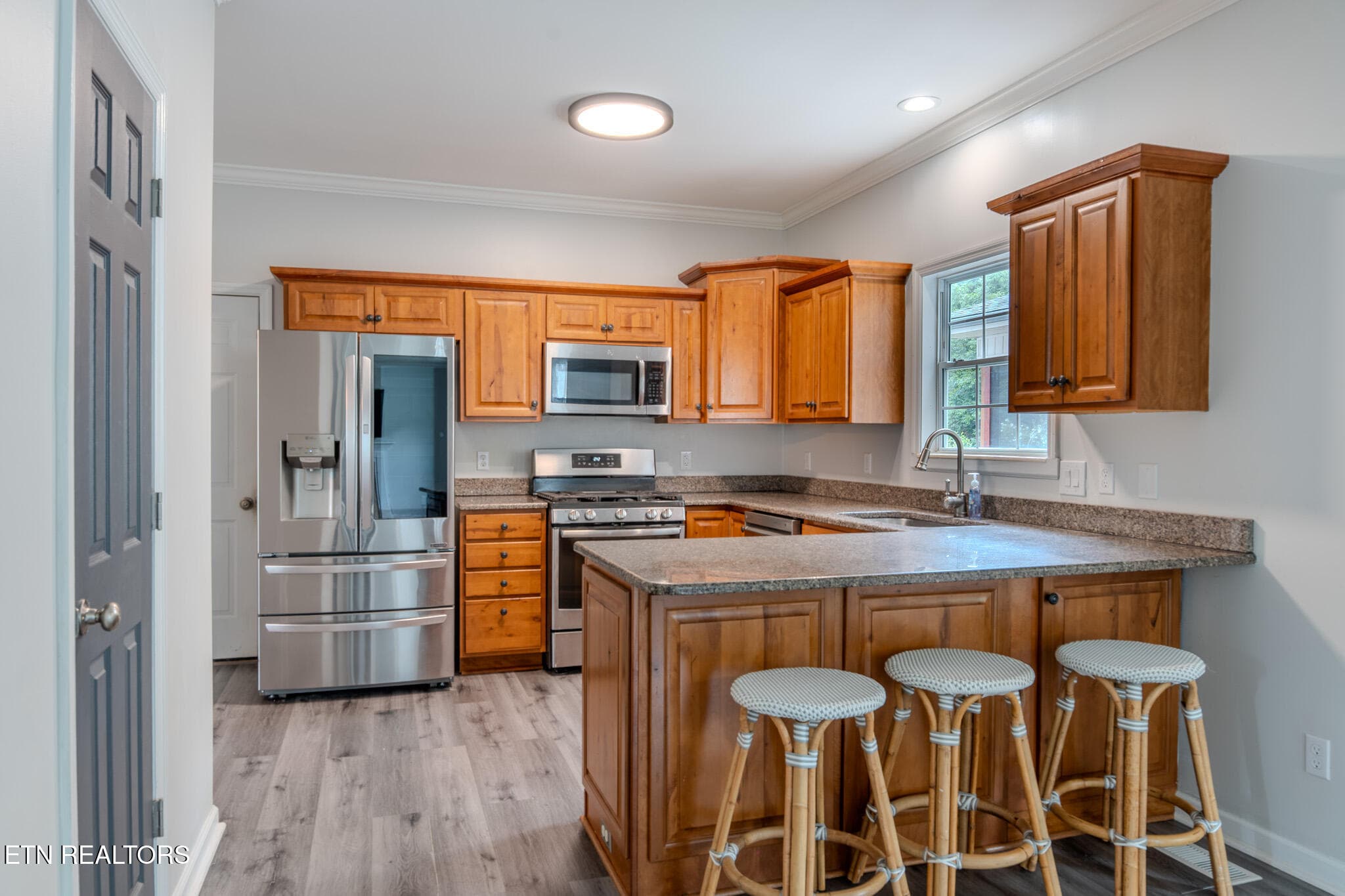 A7V01103-HDR - 1101 Garrison Ridge Blvd, Knoxville, TN 37922