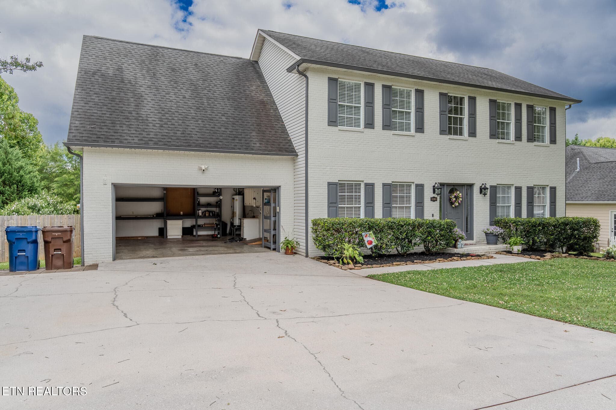 A7V01169-HDR - 1101 Garrison Ridge Blvd, Knoxville, TN 37922