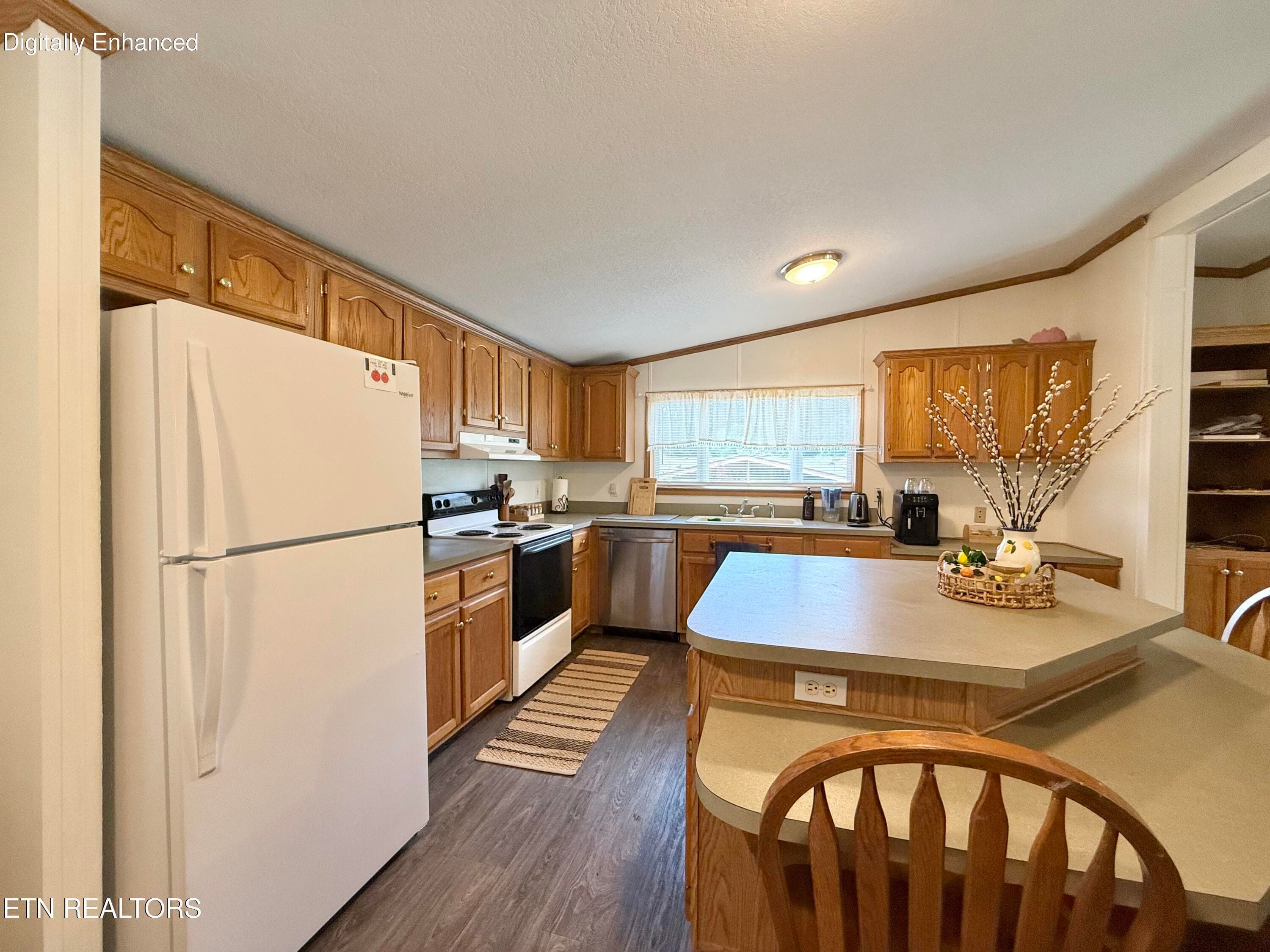 Kitchen - 207 4th St, Corryton, TN 37721, Corryton