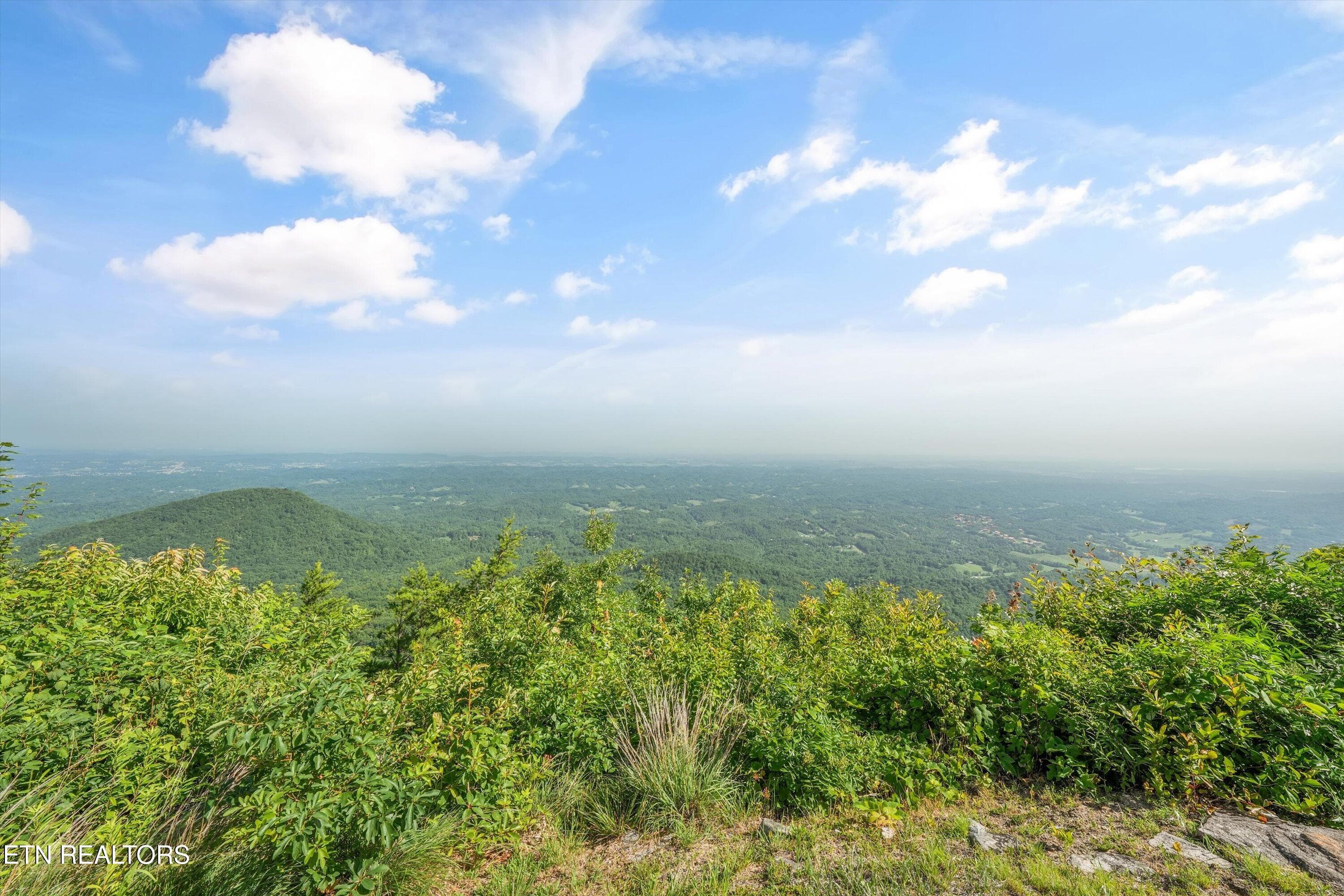 32-2825 TOP ROAD34 - 2825 Top Rd, Sevierville, TN 37876