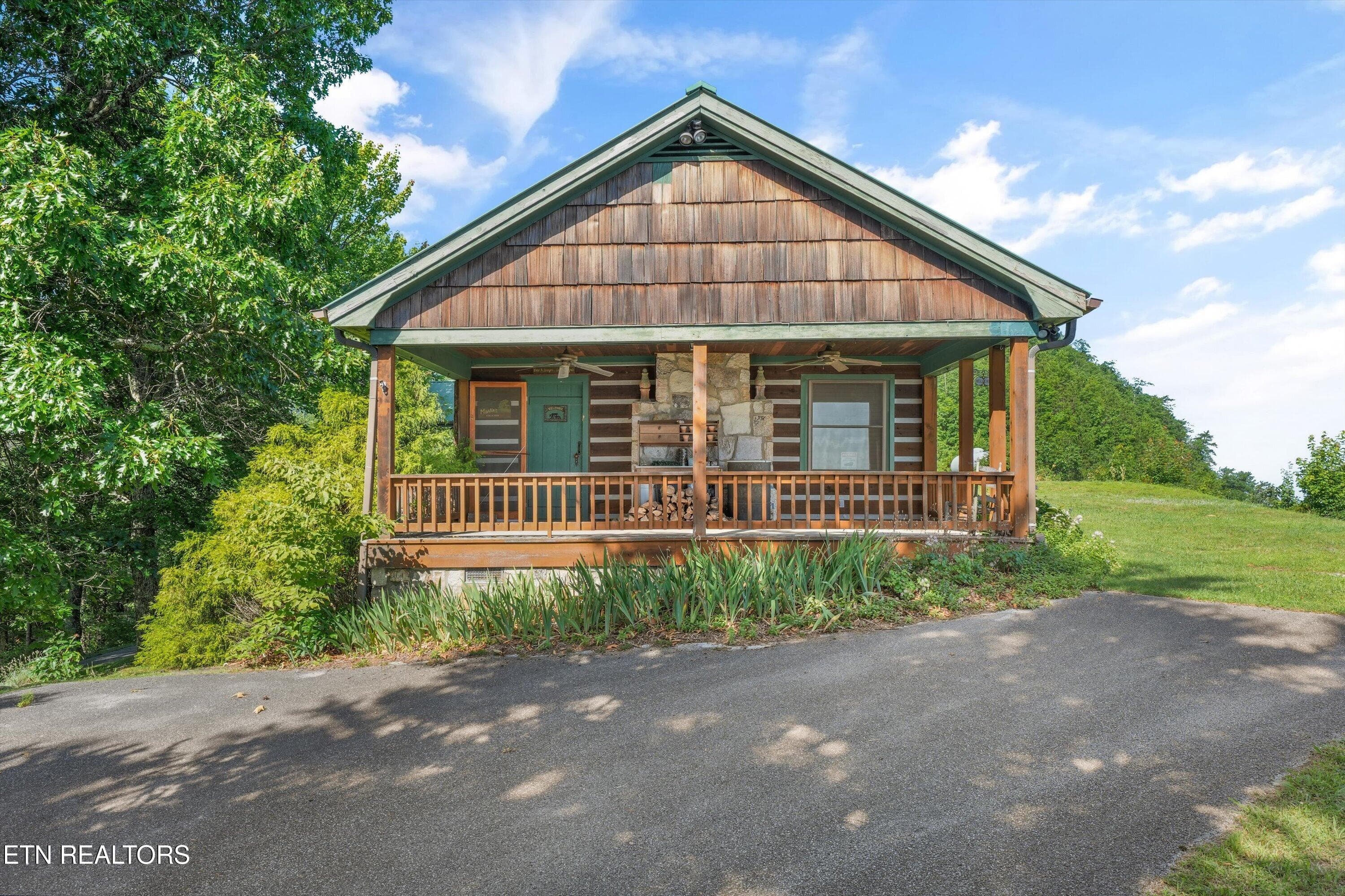 01-2825 TOP ROAD36 - 2825 Top Rd, Sevierville, TN 37876