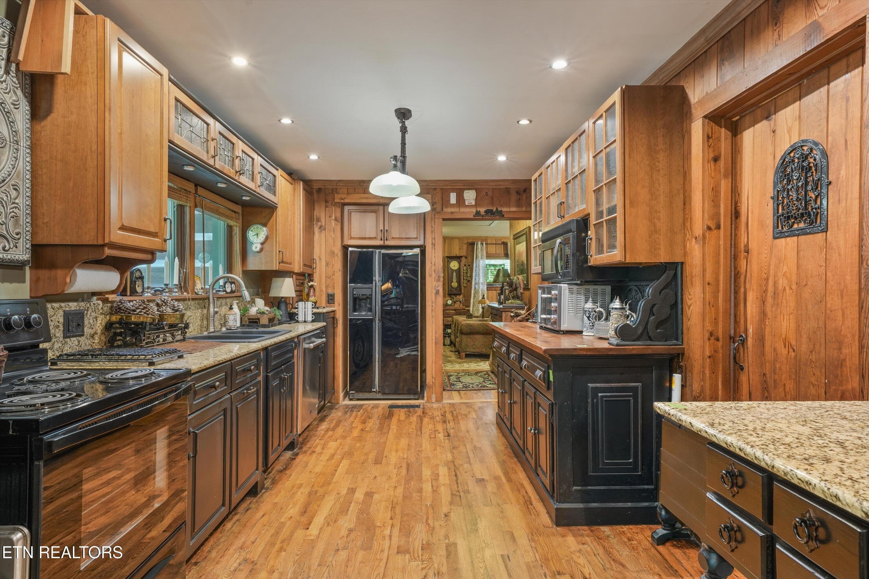 17-2825 TOP ROAD21 - 2825 Top Rd, Sevierville, TN 37876
