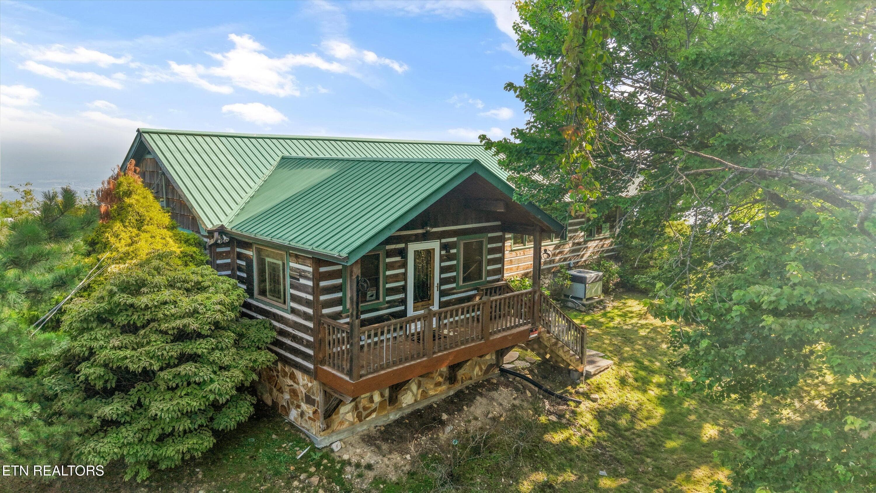 27-2825 TOP ROAD40 - 2825 Top Rd, Sevierville, TN 37876
