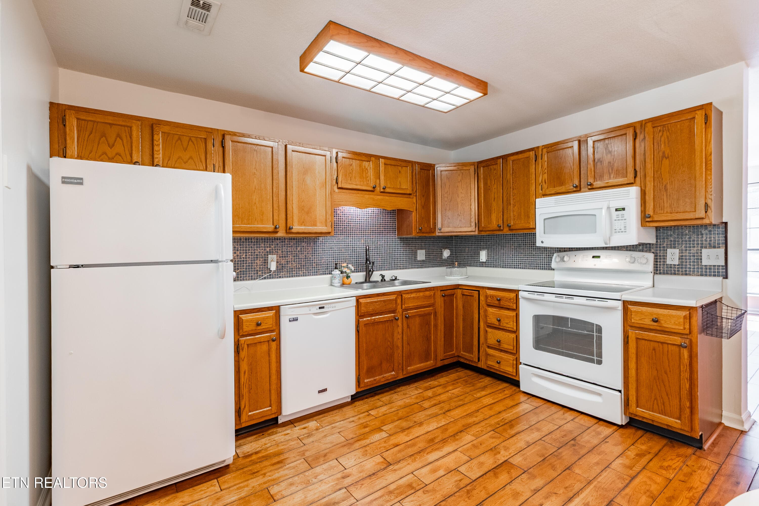 _D5A9354-HDR - 437 S Gallaher View Rd 21, Knoxville, TN 37919, Knoxville