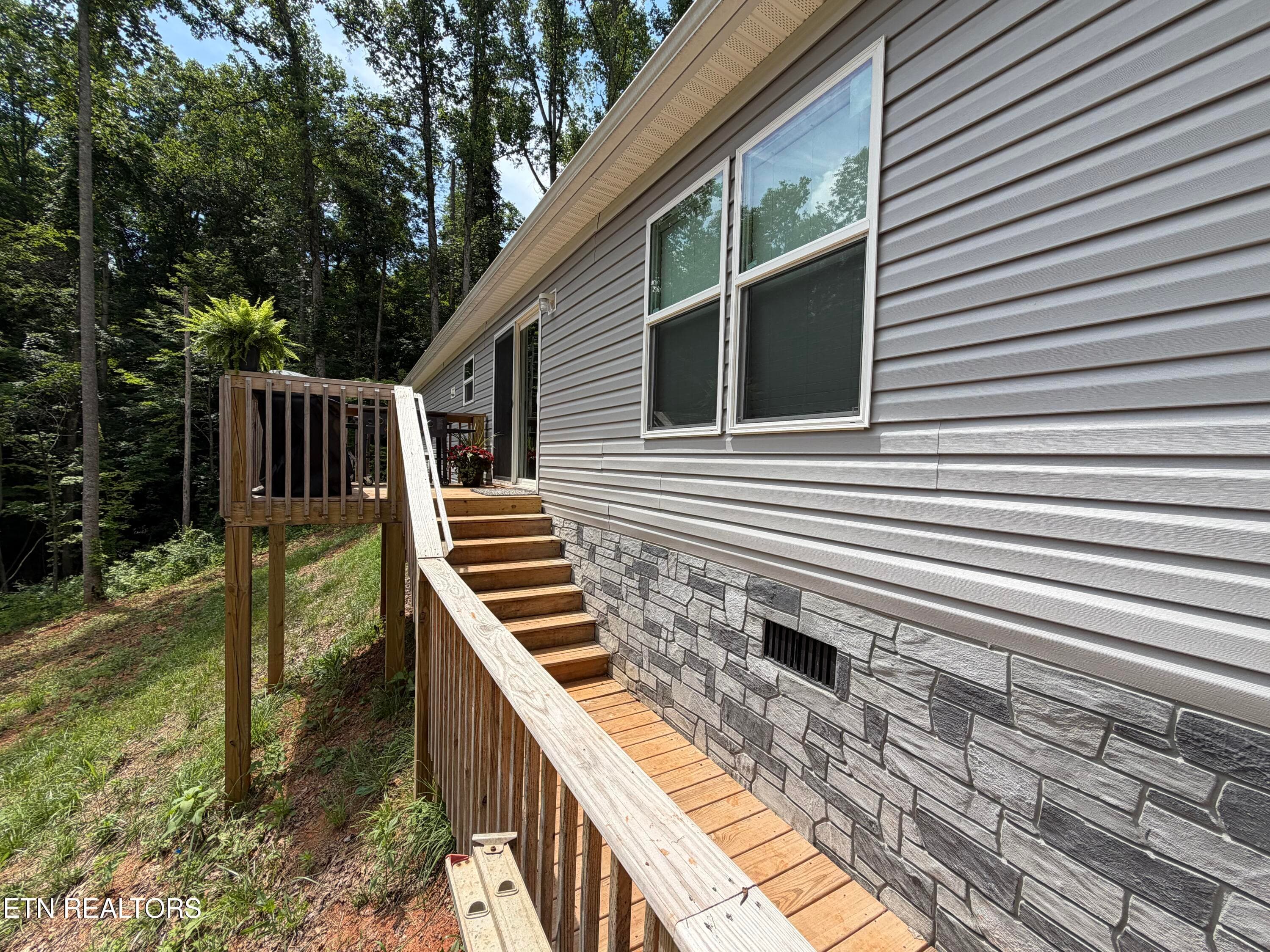 IMG_5093 - 8780 Highland View Rd, Knoxville, TN 37938