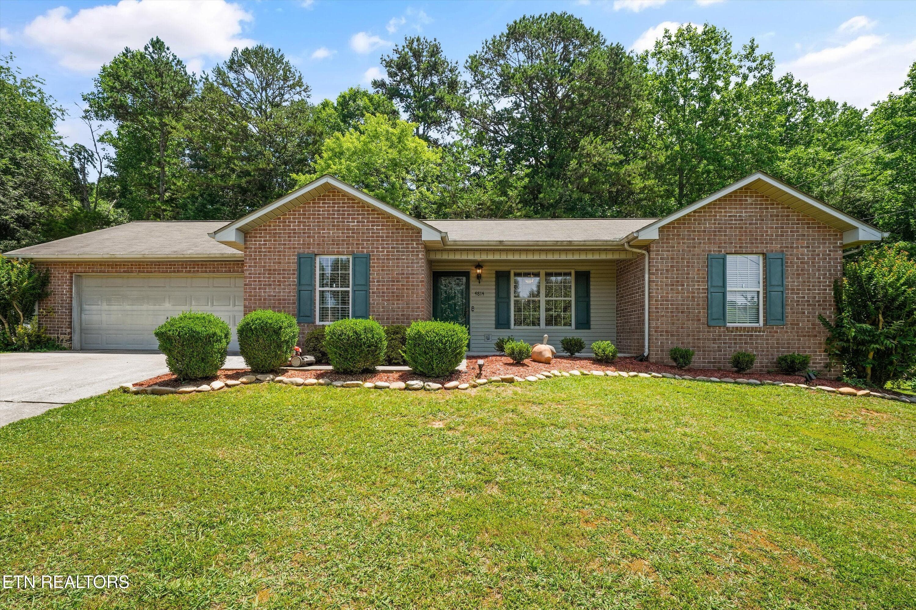 4814 Evangeline Lane, Knoxville, TN 37938