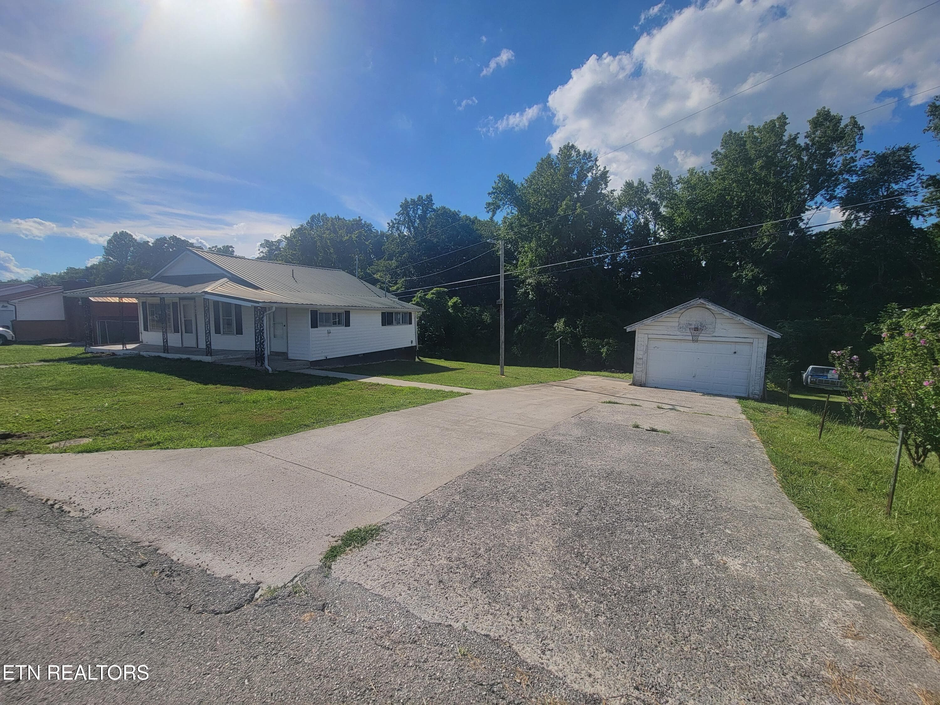 20260623_175313 - 942 Mount View Rd, Robbins, TN 37852