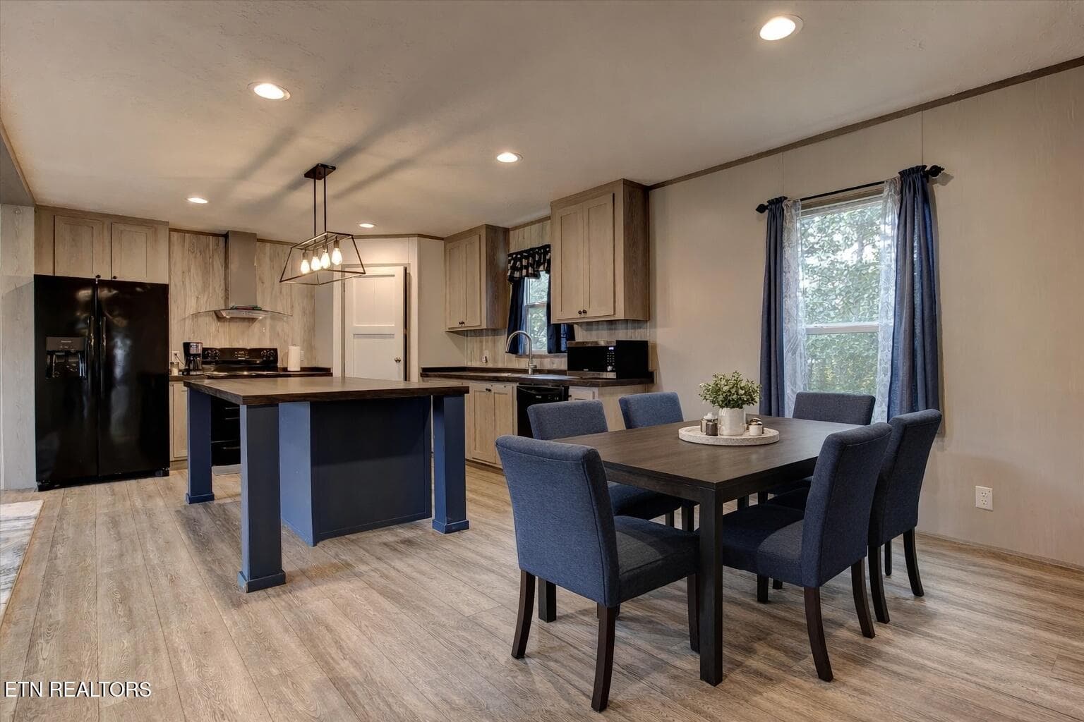 Virtually Staged - 246 Nydeck Rd, Robbins, TN 37852