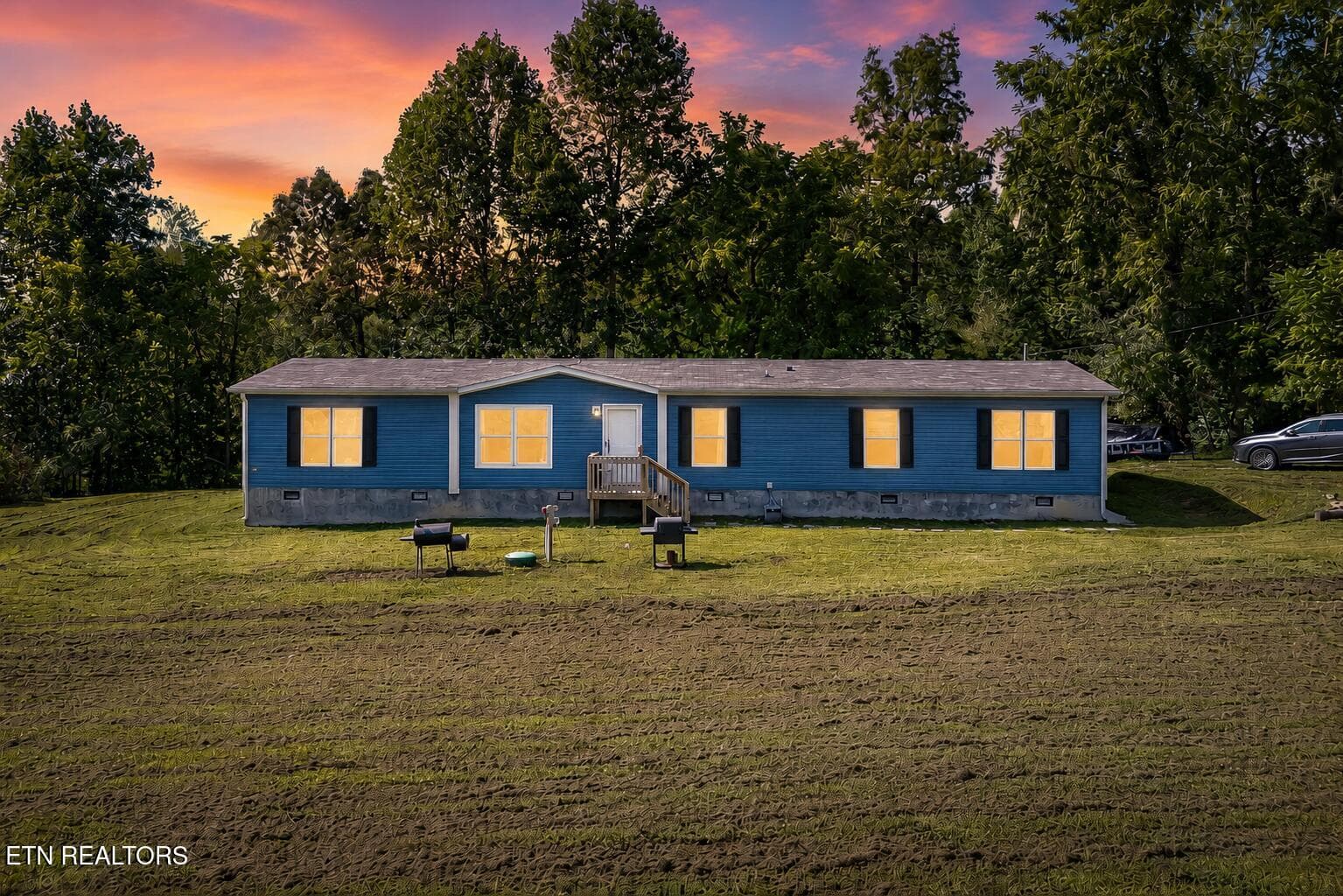 Virtual Twilight - 246 Nydeck Rd, Robbins, TN 37852