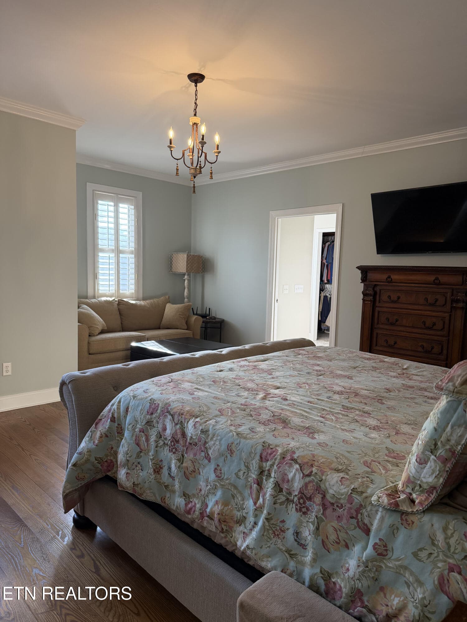 9) 73661-6a417bb9f1b13 - 34 Whitehall, Bristol, TN 37620