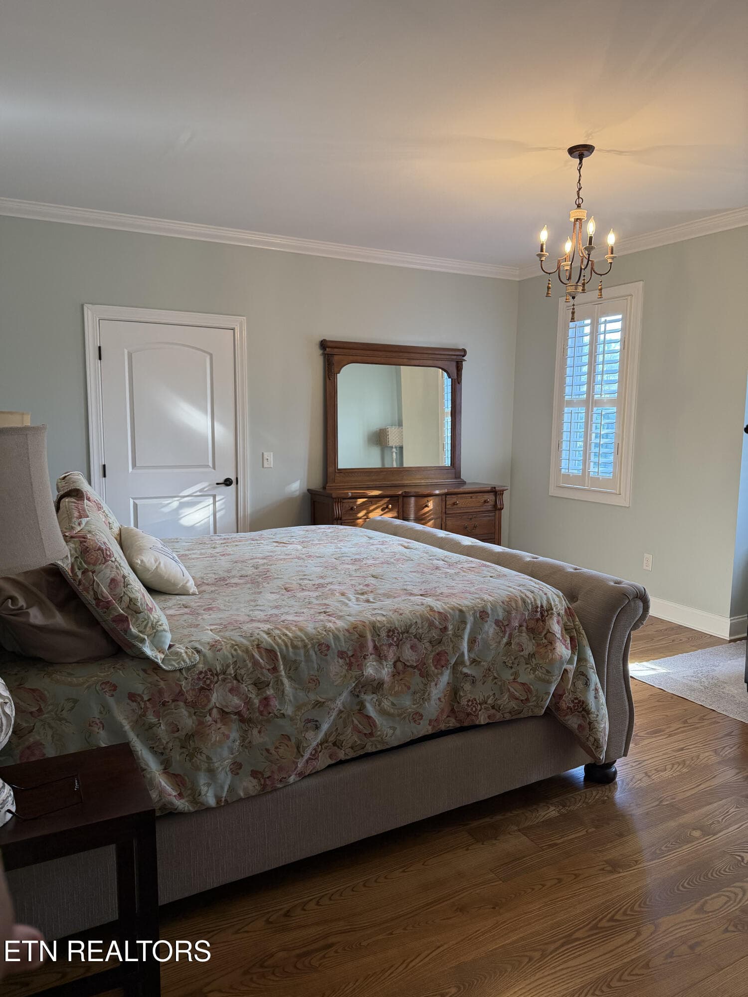 10) 73661-6a417bbc10641 - 34 Whitehall, Bristol, TN 37620