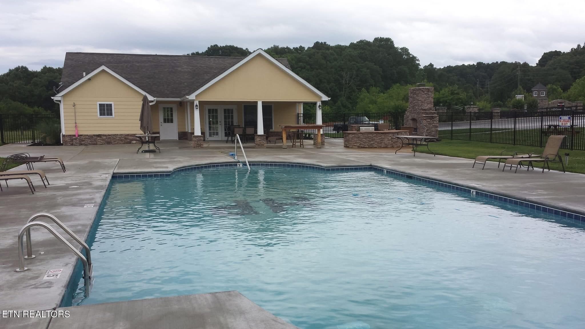 IMG_0745 - 562 Charleston, Loudon, TN 37774