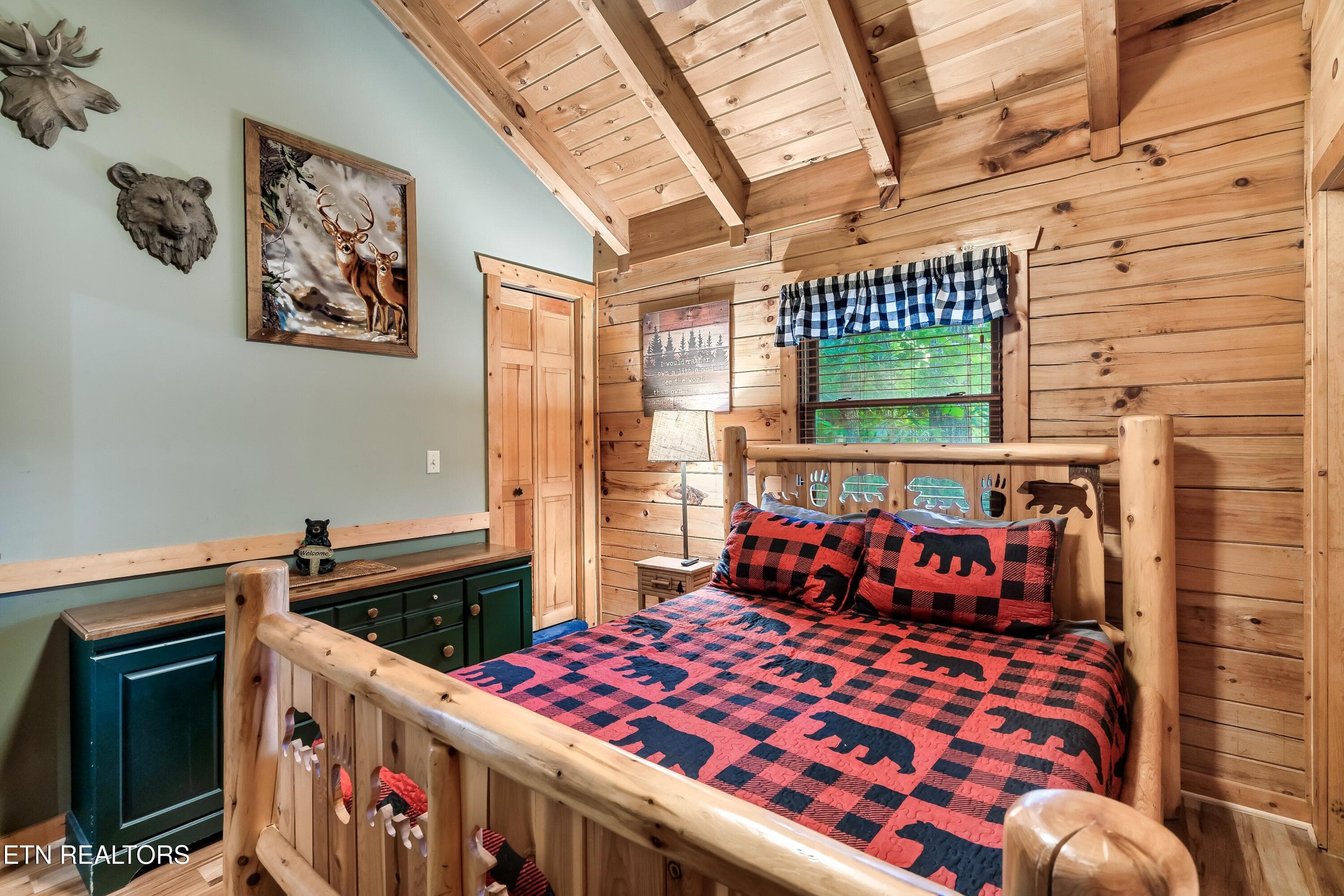 Main Level Bedroom - 722 Nighthawk Way, Pigeon Forge, TN 37863, Pigeon Forge
