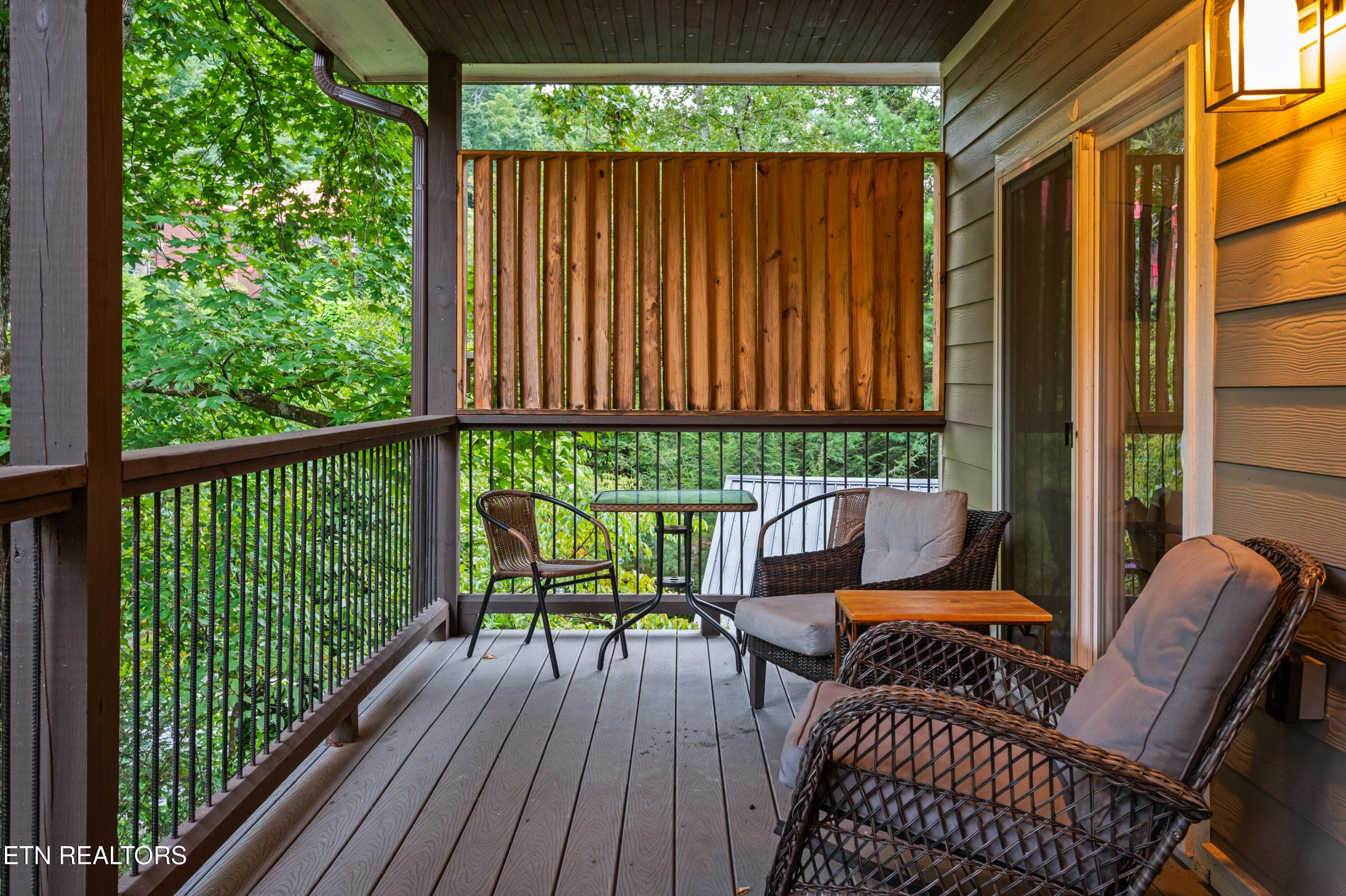 510 HMLK 2 Porch - 510 Hemlock St, Gatlinburg, TN 37738, Gatlinburg