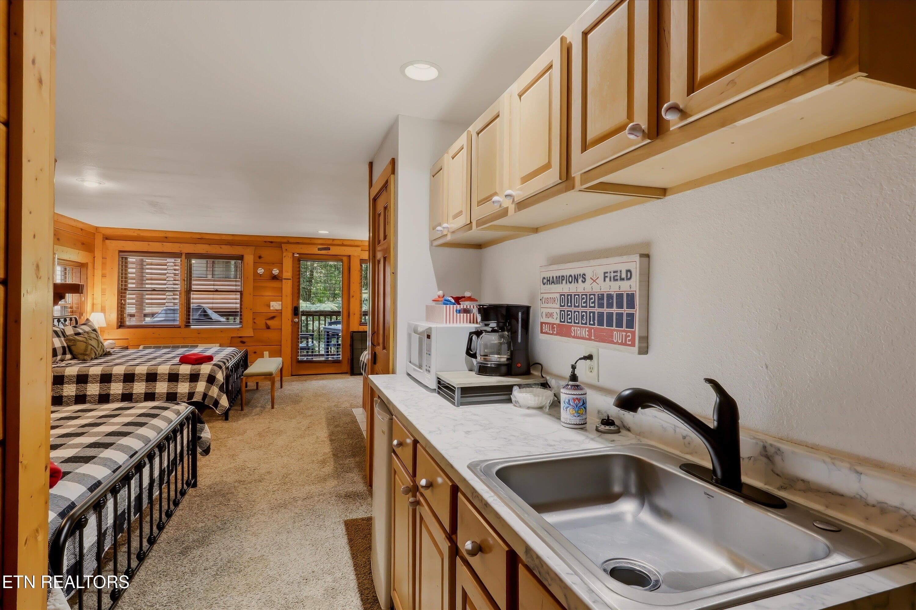 17-FINAL-17 - 727 Golf View Blvd, Pigeon Forge, TN 37863, Pigeon Forge
