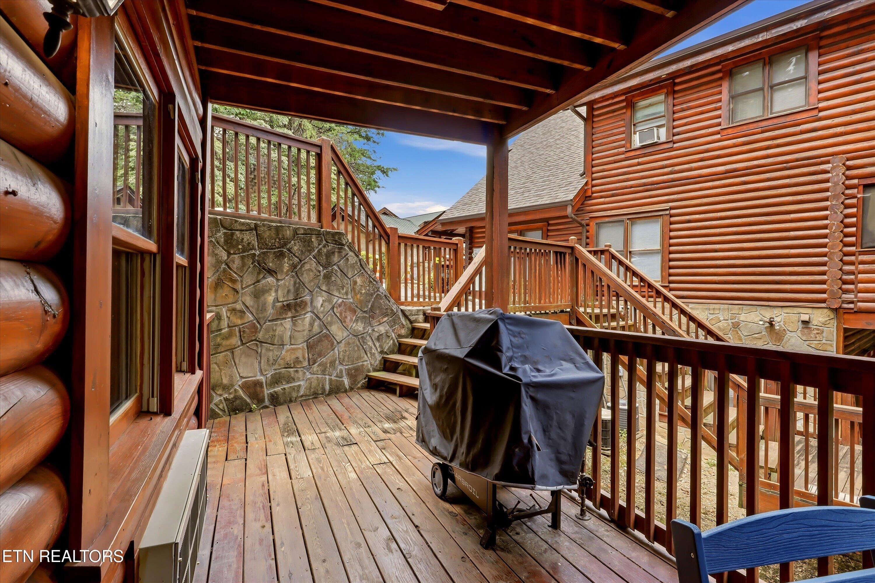 25-FINAL-25 - 727 Golf View Blvd, Pigeon Forge, TN 37863, Pigeon Forge