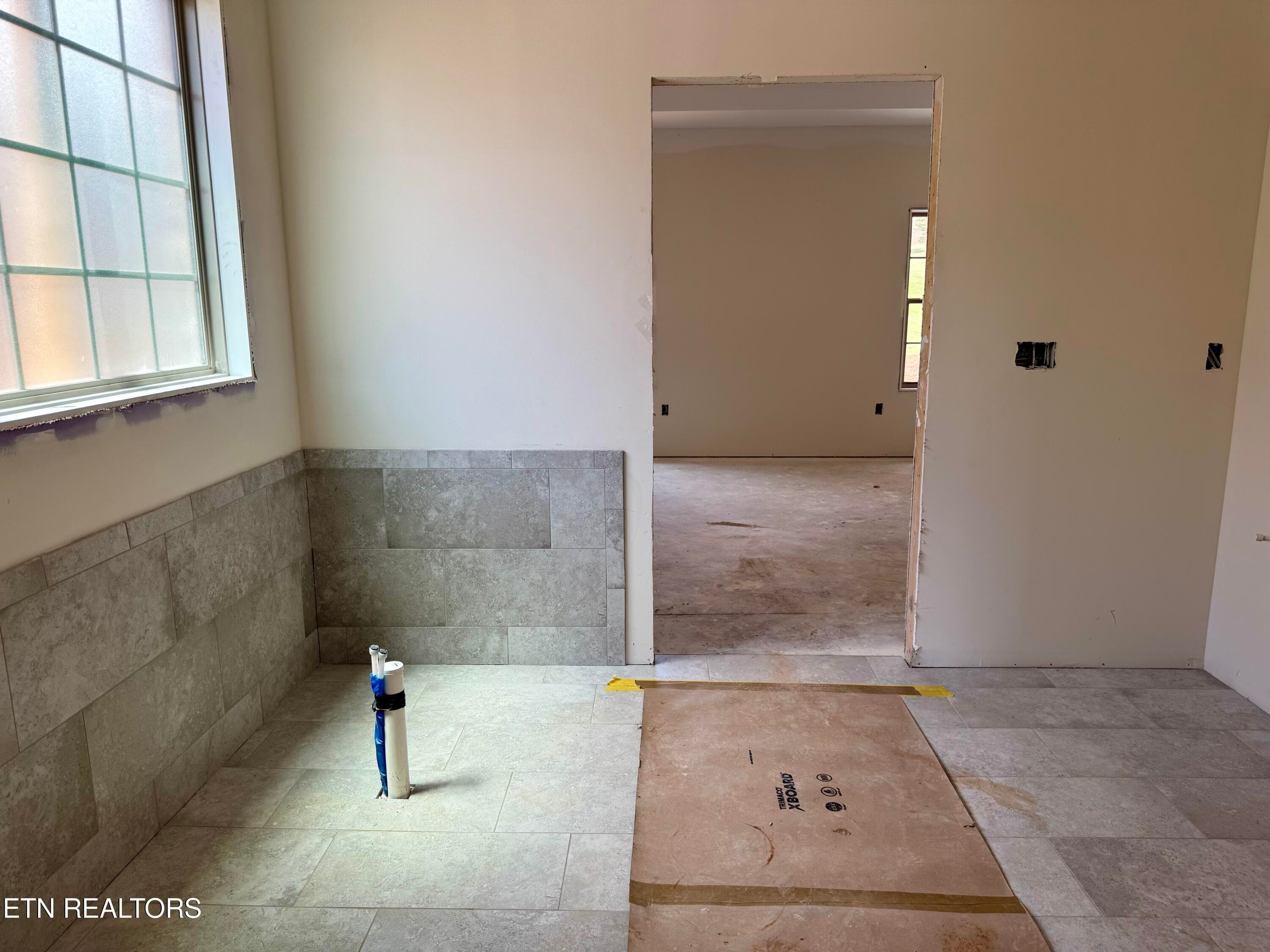 Master Bedroom Bathroom - 8861 Dancing Bear Lane, Knoxville, TN 37923, Knoxville