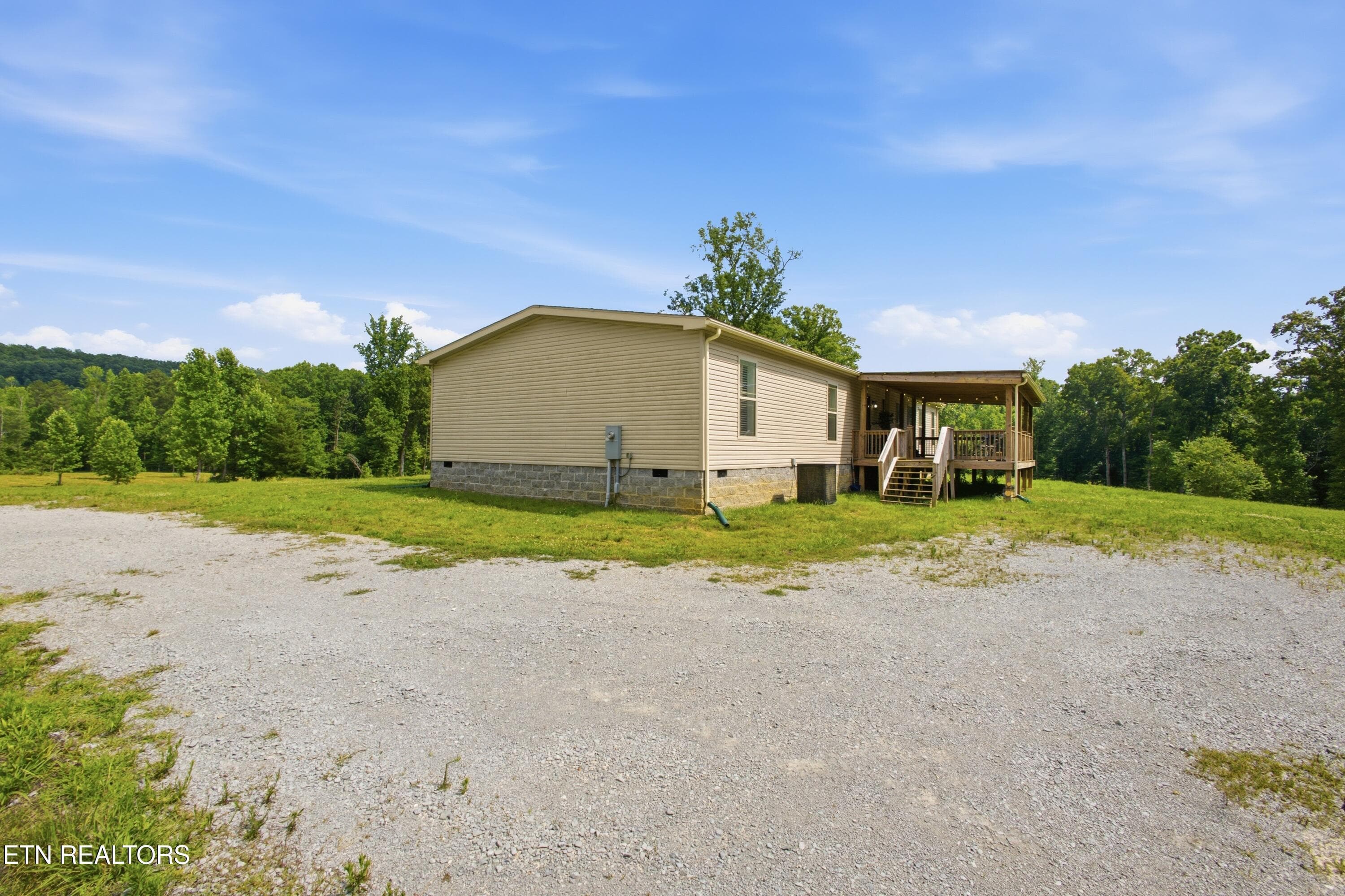 127 Narramore Ln - 127 Narramore Lane, Philadelphia, TN 37846