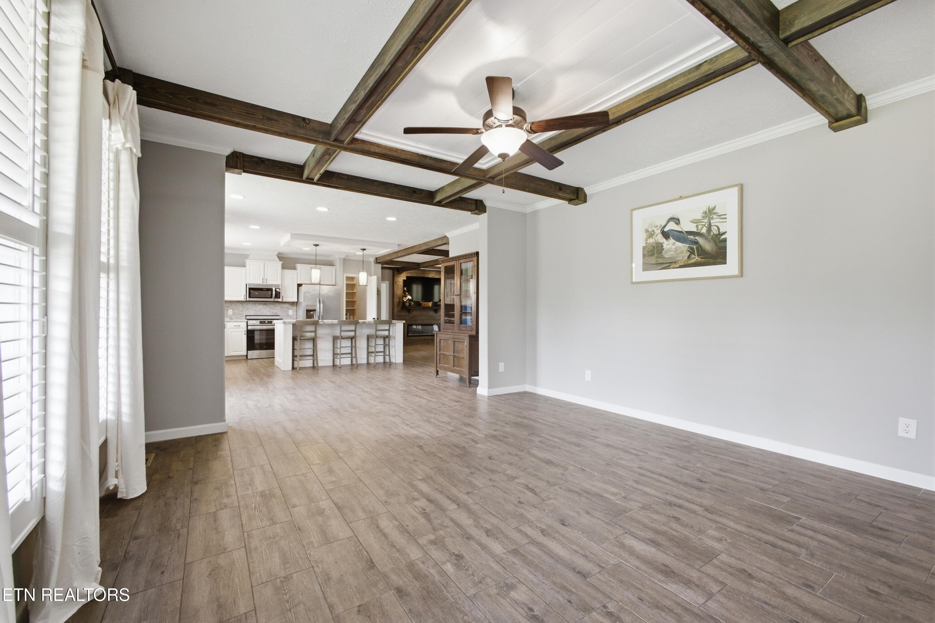 Living room - 127 Narramore Lane, Philadelphia, TN 37846