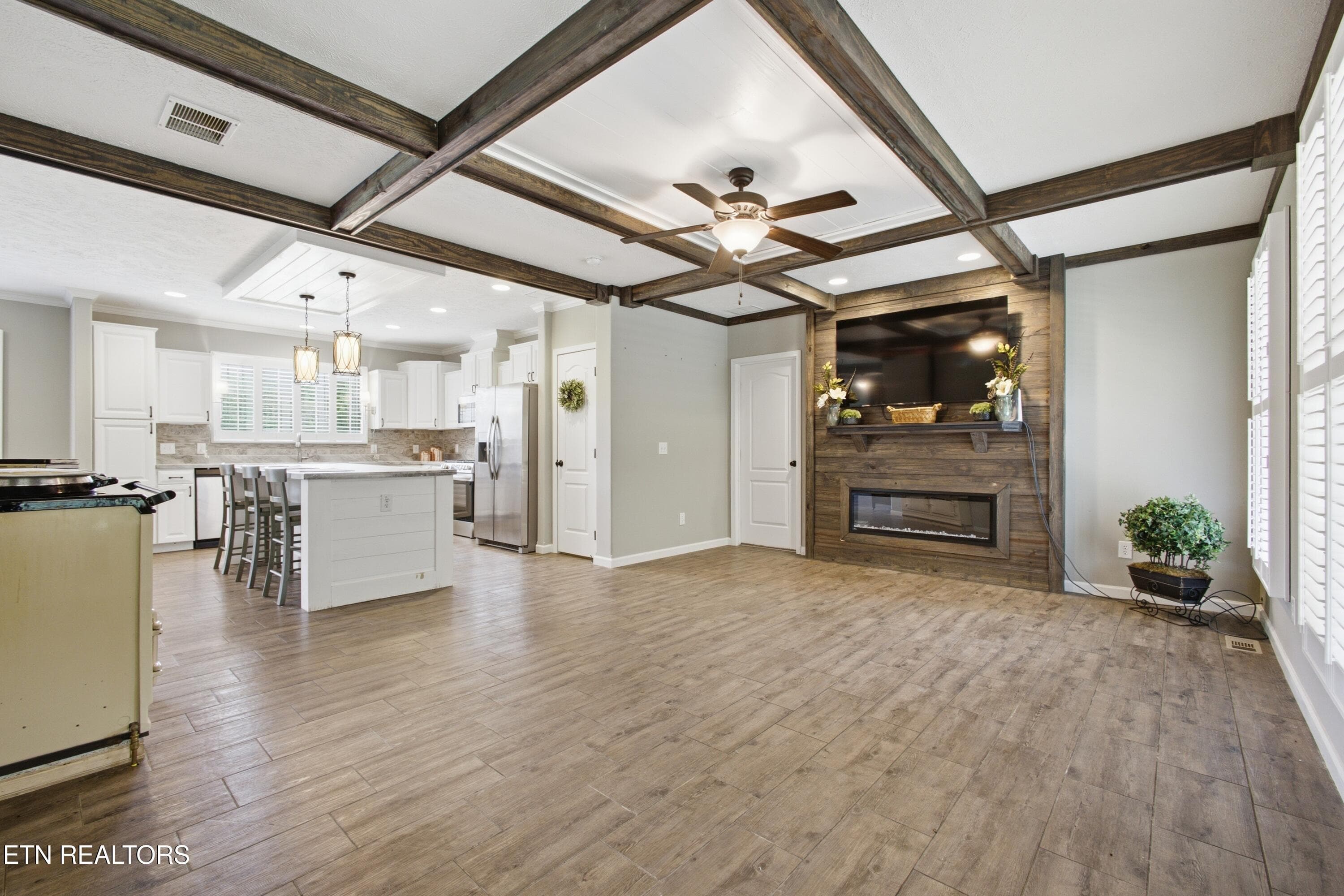 Den - 127 Narramore Lane, Philadelphia, TN 37846
