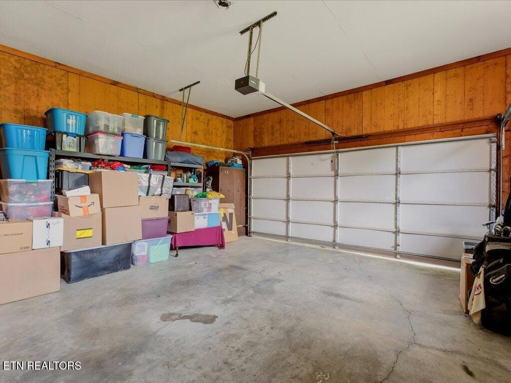 855 Chestnut Grove Cir - 25 - 855 Chestnut Grove Circle, Dandridge, TN 37725