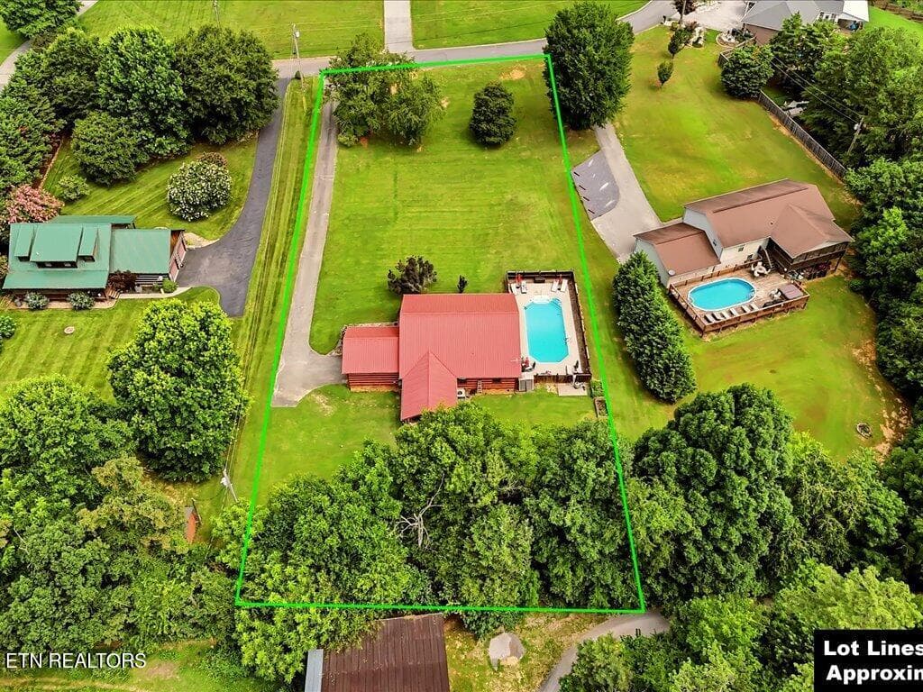 855 Chestnut Grove Cir - 48 - 855 Chestnut Grove Circle, Dandridge, TN 37725