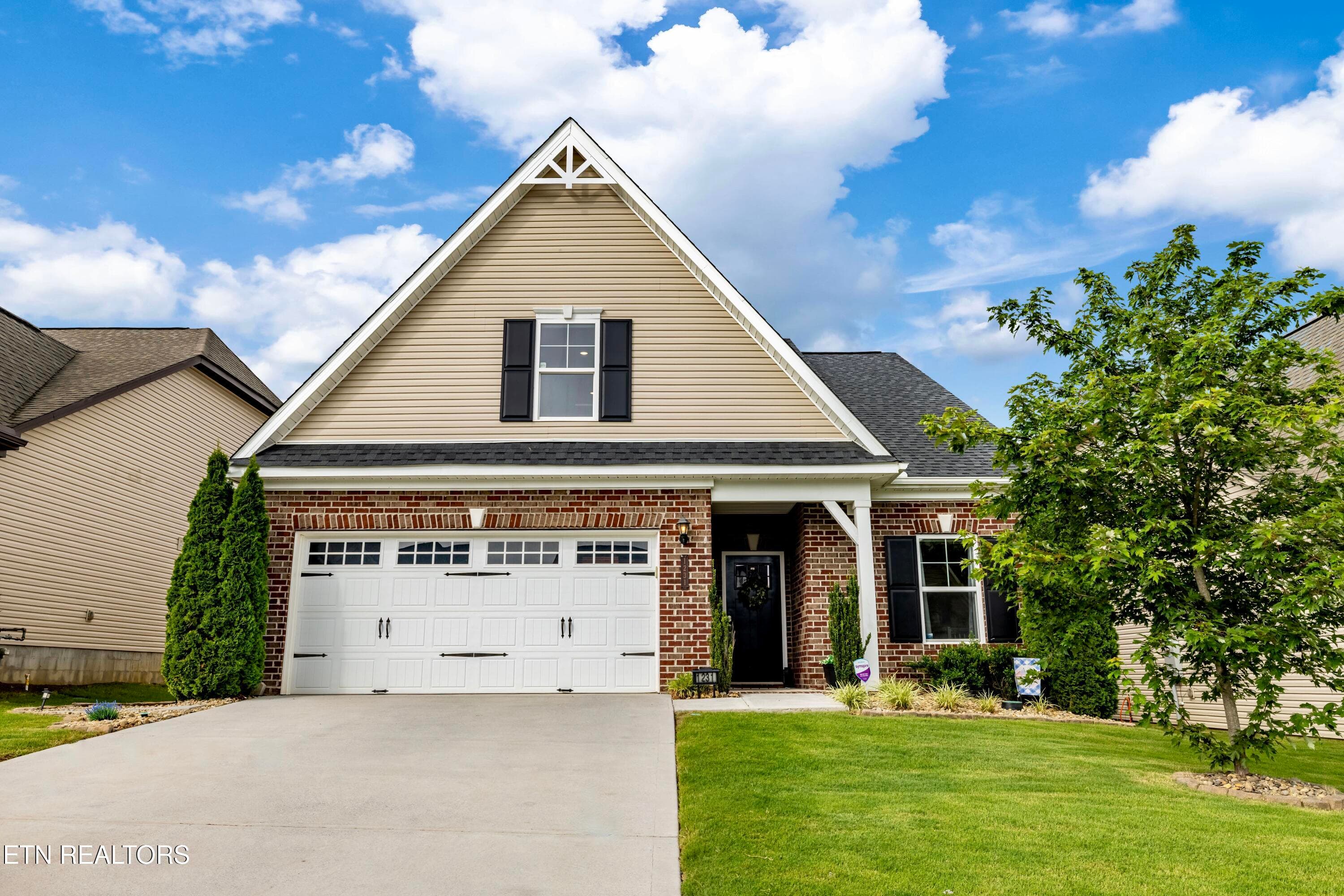 1231 Branch Creek Ln, Maryville, TN 37801