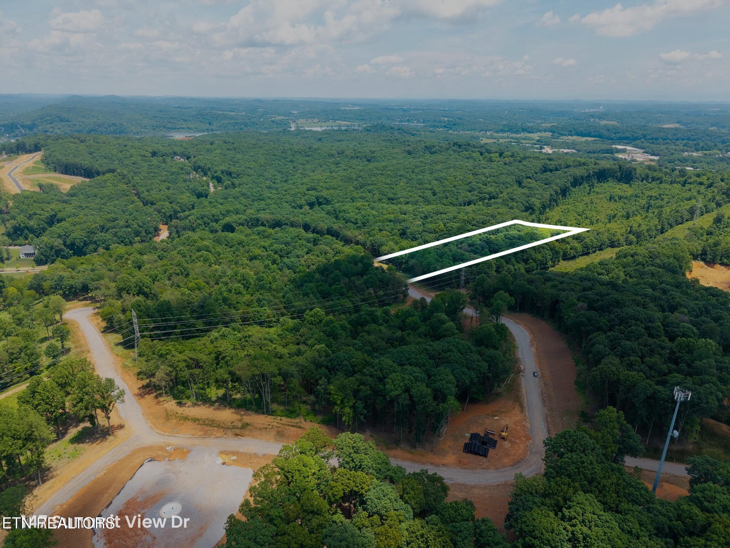 147 Summit View Dr. - 147 Summit View Drive, Loudon, TN 37774