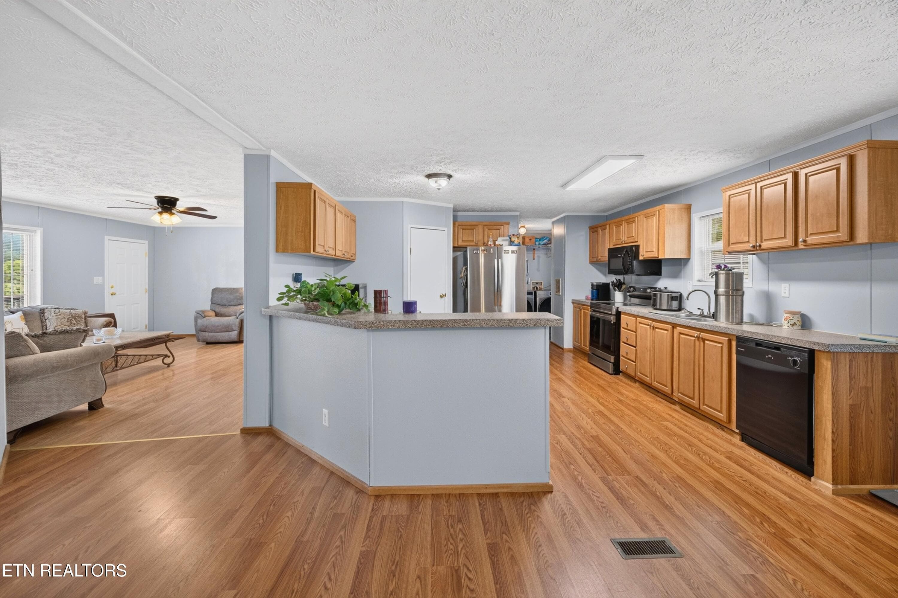 010-4161CartersValleyRoad-ChurchHill-TN- - 4161 Carters Valley Rd, Church Hill, TN 37642