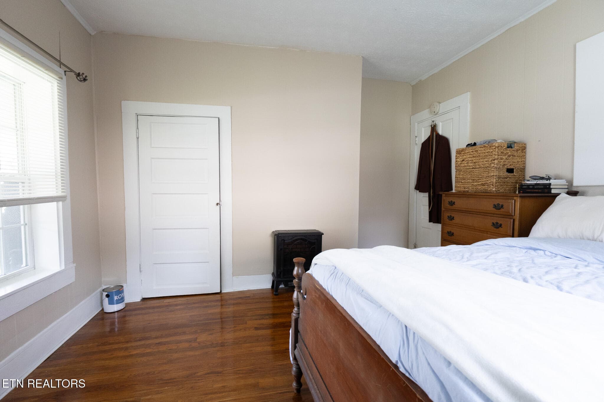 _T5A9877-HDR - 413 S 26th St, Middlesboro, KY 40965