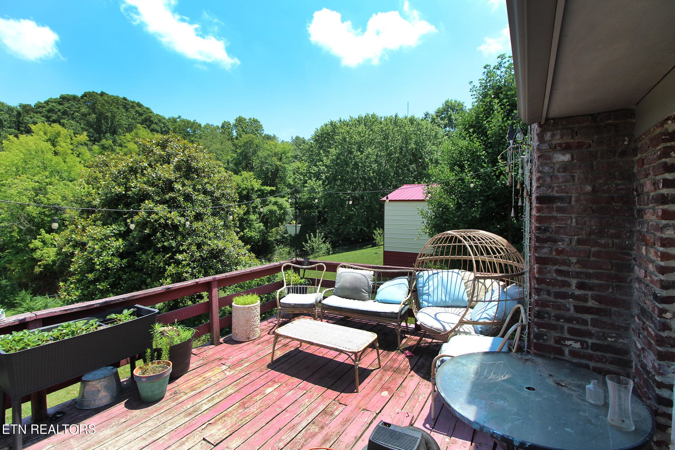 Deck - 3718 Cherrylog Rd, Knoxville, TN 37921