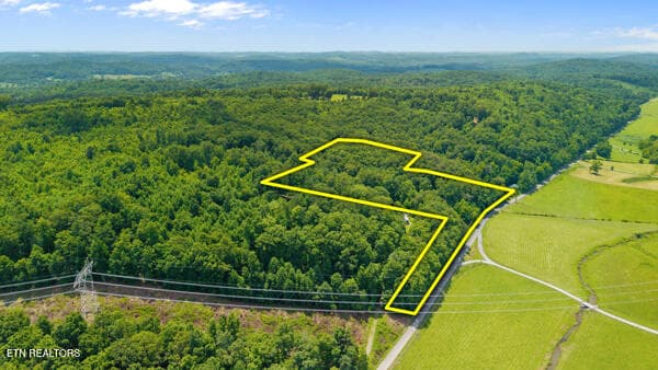 IMG_5764 - 1913 Dry Fork Valley Rd, Philadelphia, TN 37846