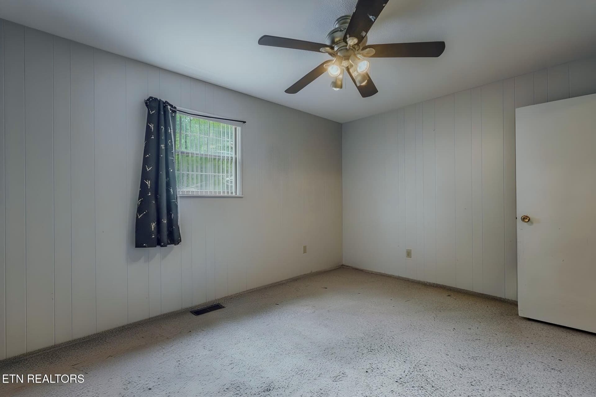 23-web-or-mls-1207-fagley-dr~2 - 1207 Fagley Drive, Seymour, TN 37865