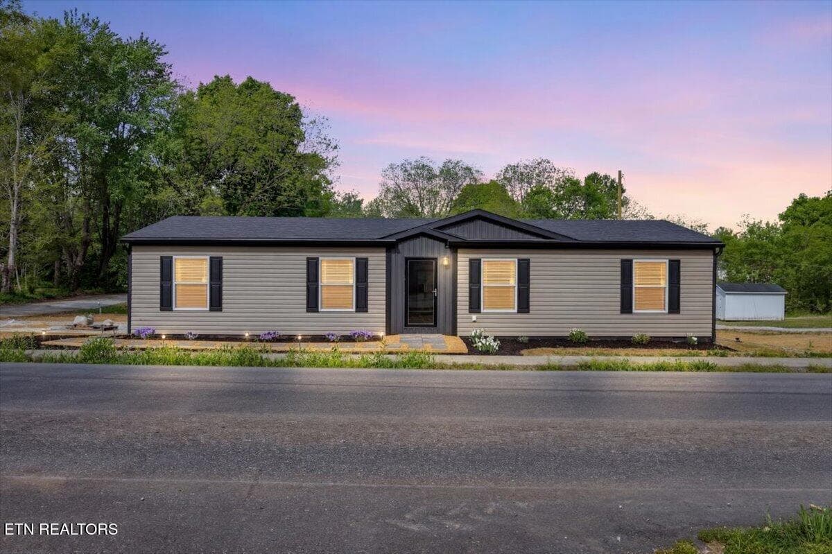 32-9 Hamilton-32 - 9 Hamilton Ave, Englewood, TN 37329