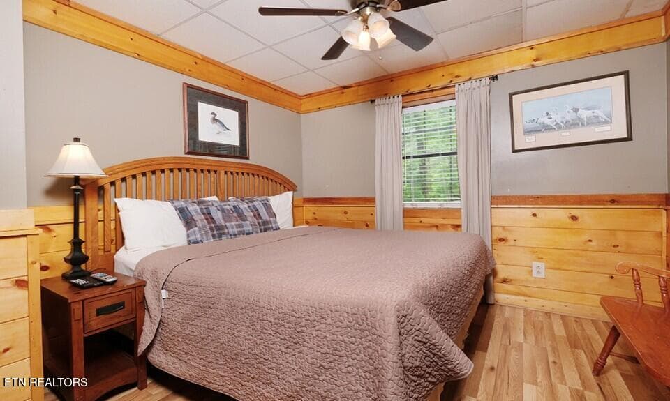 pigeon-forge-cabin-rocky-top-bedroom-5_c - 623 Iron Mountain Rd, Pigeon Forge, TN 37863, Pigeon Forge