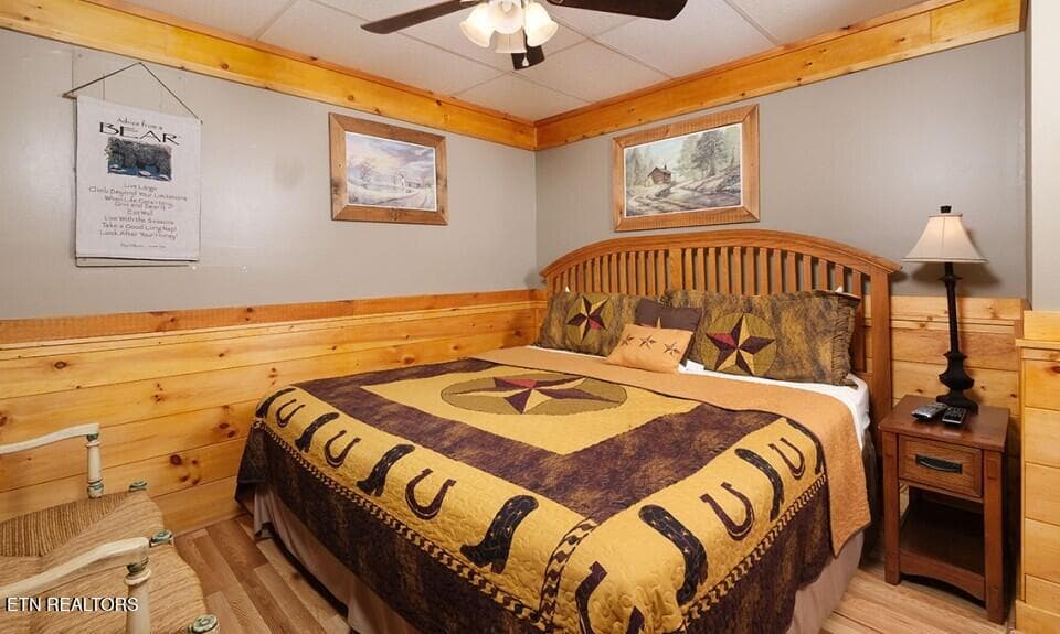 pigeon-forge-cabin-rocky-top-bedroom-71 - 623 Iron Mountain Rd, Pigeon Forge, TN 37863, Pigeon Forge