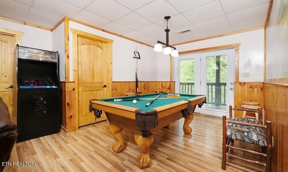 pigeon-forge-cabin-rocky-top-recreation- - 623 Iron Mountain Rd, Pigeon Forge, TN 37863, Pigeon Forge
