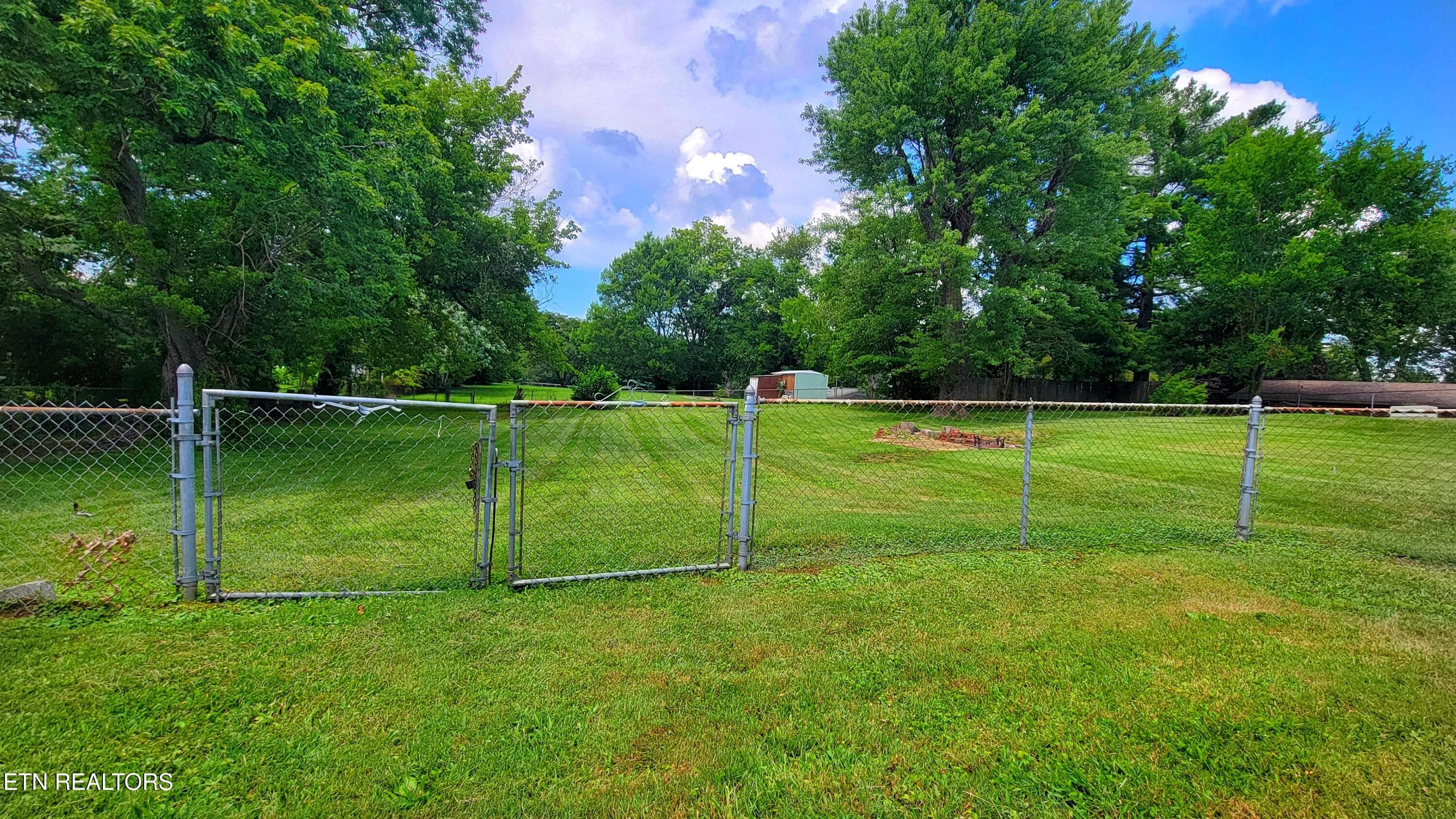 GATED ACCESS TO REAR - 5501 Kenbrook Lane, Knoxville, TN 37921, Knoxville