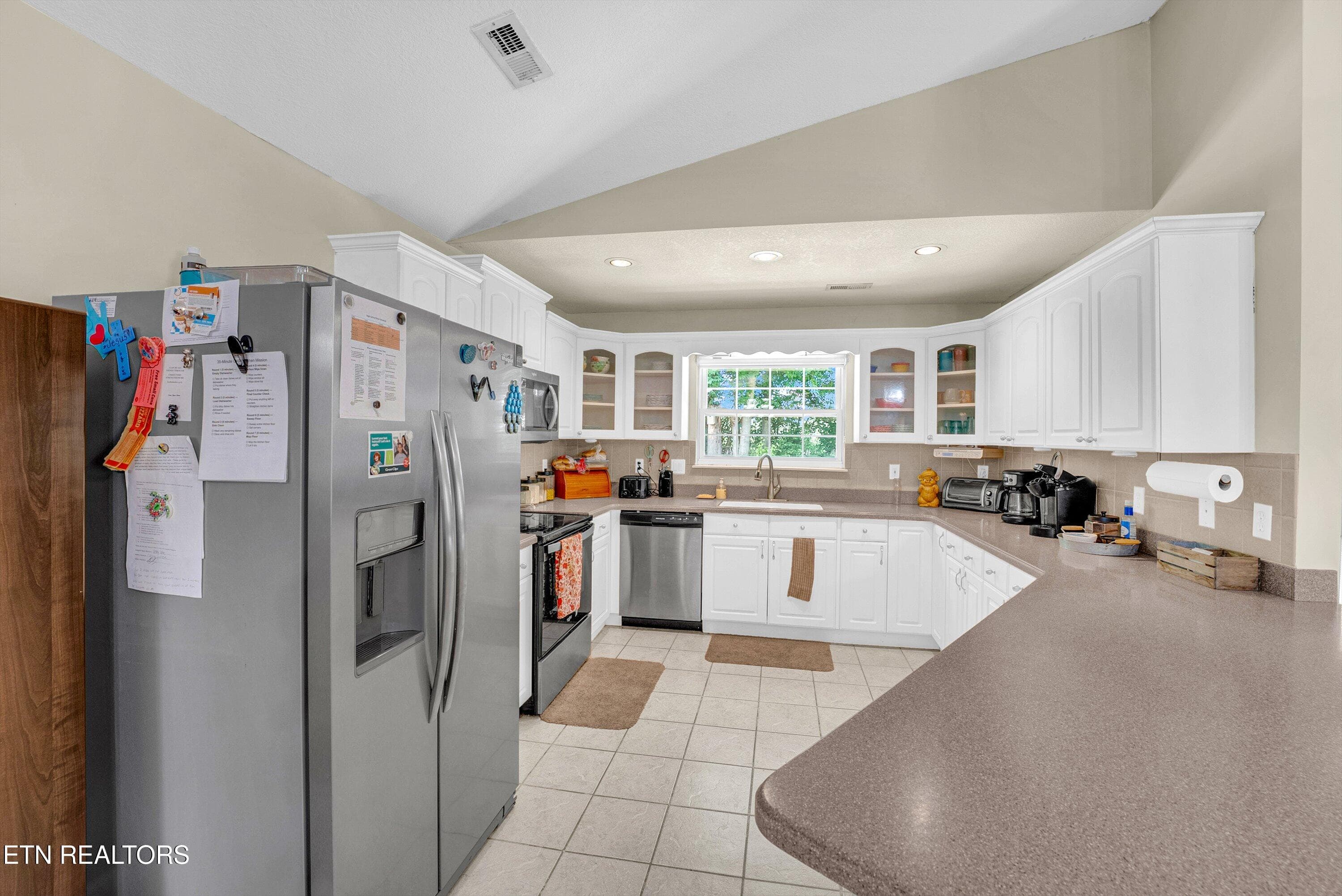 17-Kitchen A2 - 541 Sandy Springs Rd, Maryville, TN 37803