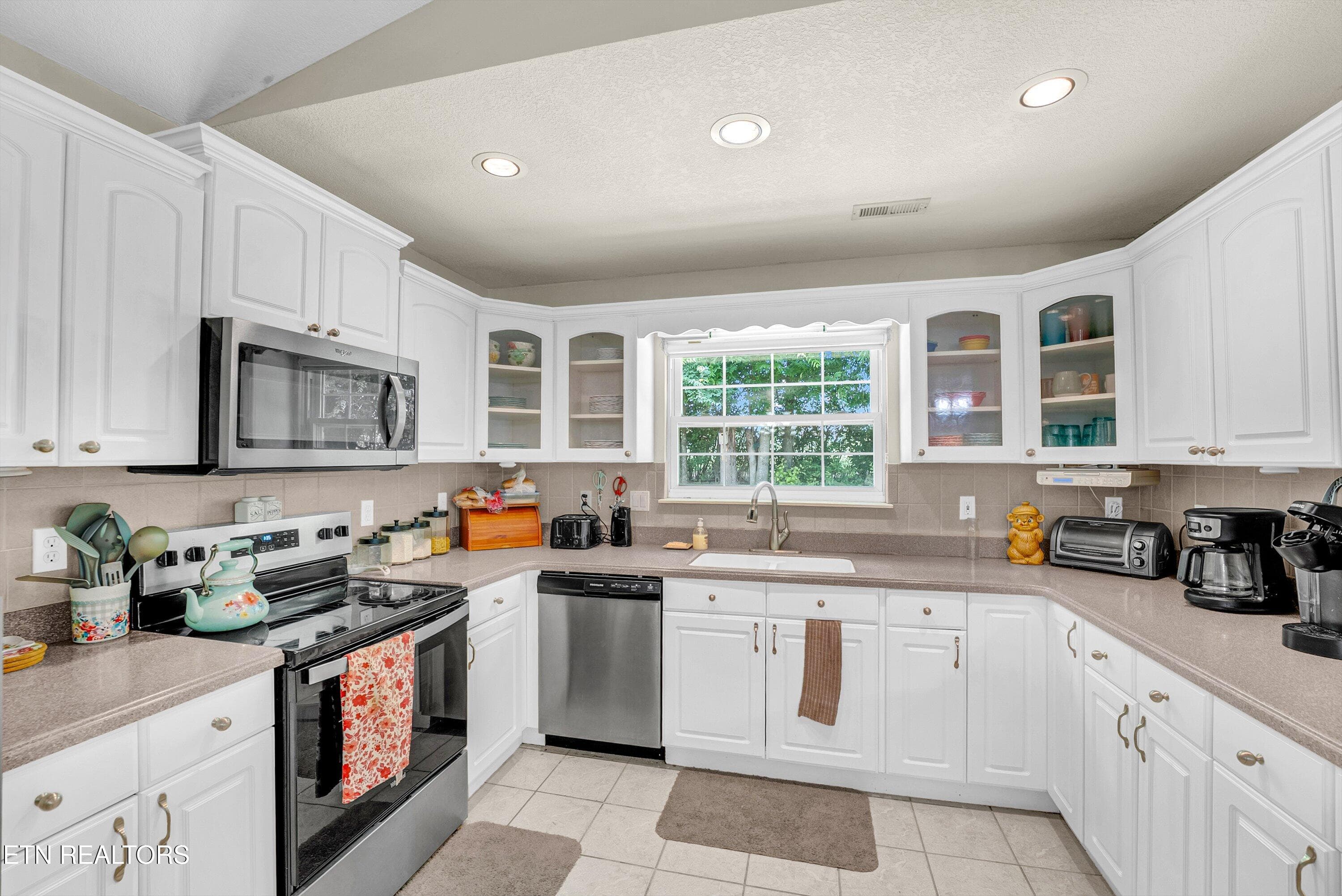 18-Kitchen A3 - 541 Sandy Springs Rd, Maryville, TN 37803