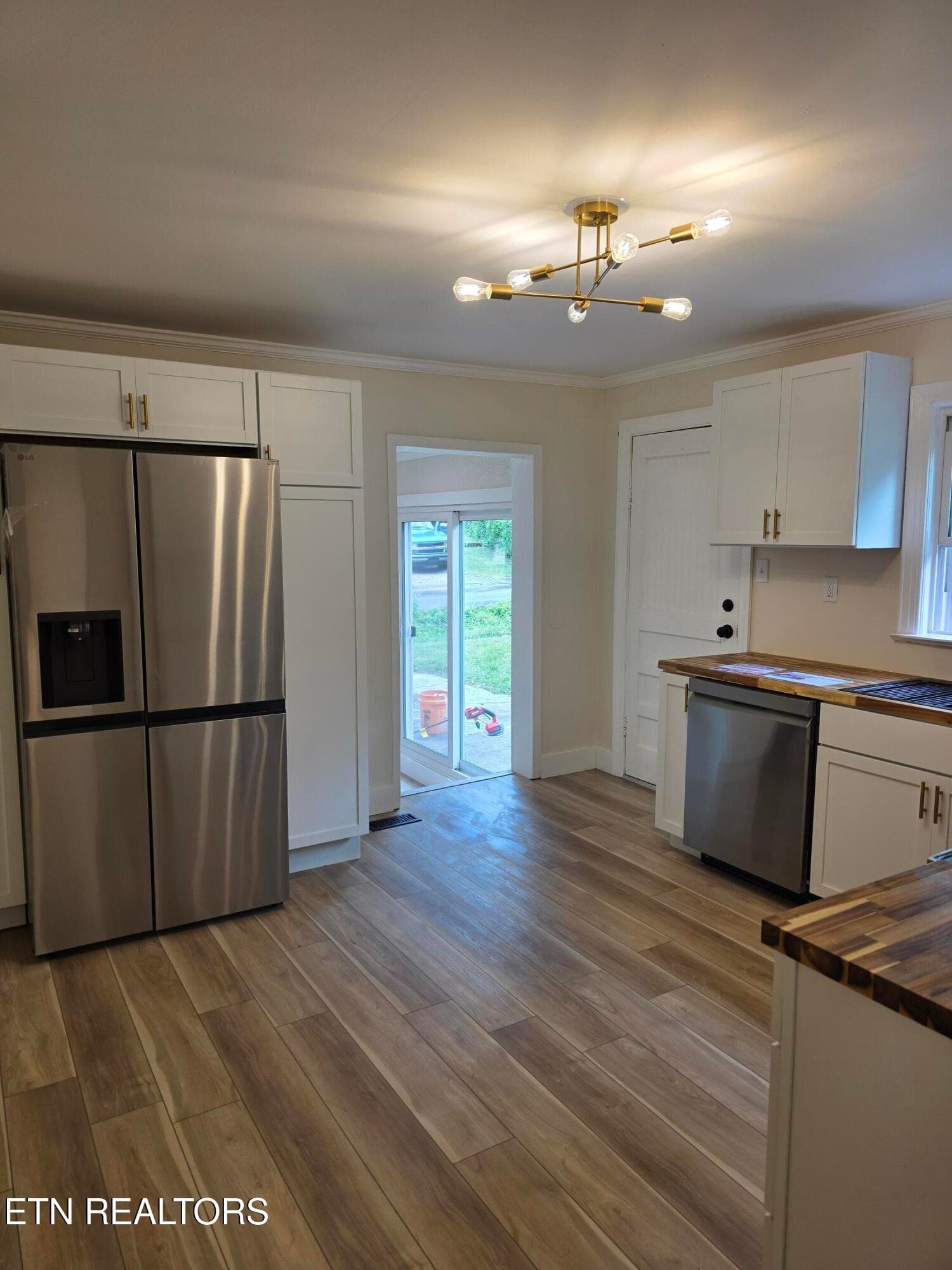 Kitchen 2 - 2204 Bradshaw Garden Rd, Knoxville, TN 37912, Knoxville