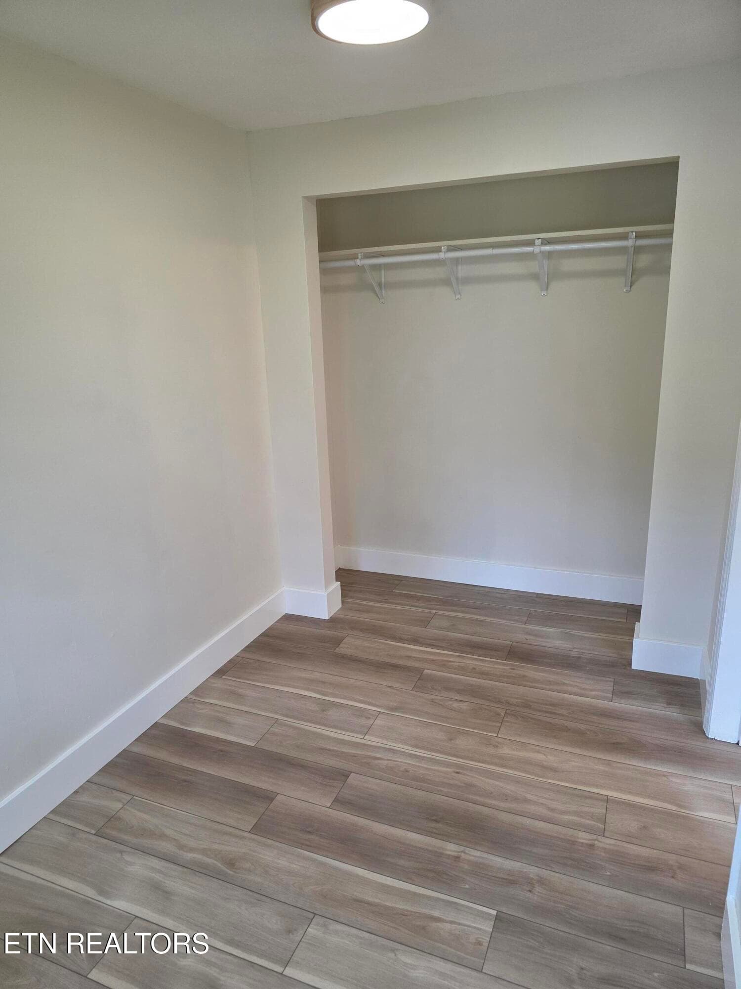 Bedroom 2 - 2204 Bradshaw Garden Rd, Knoxville, TN 37912, Knoxville
