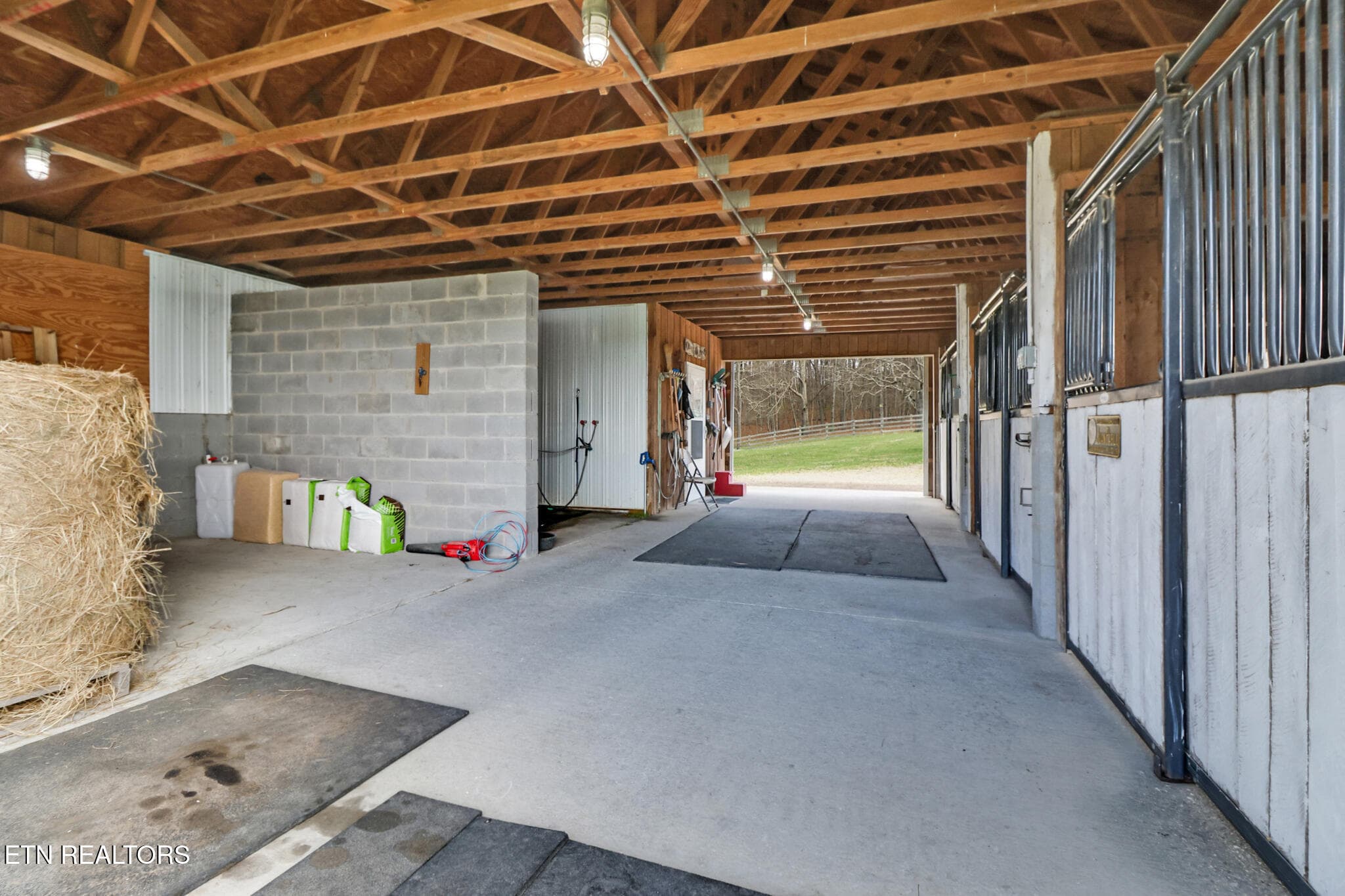 658829400_10243184913264953_489045169131 - 1201 Bridle Trail, Spencer, TN 38585