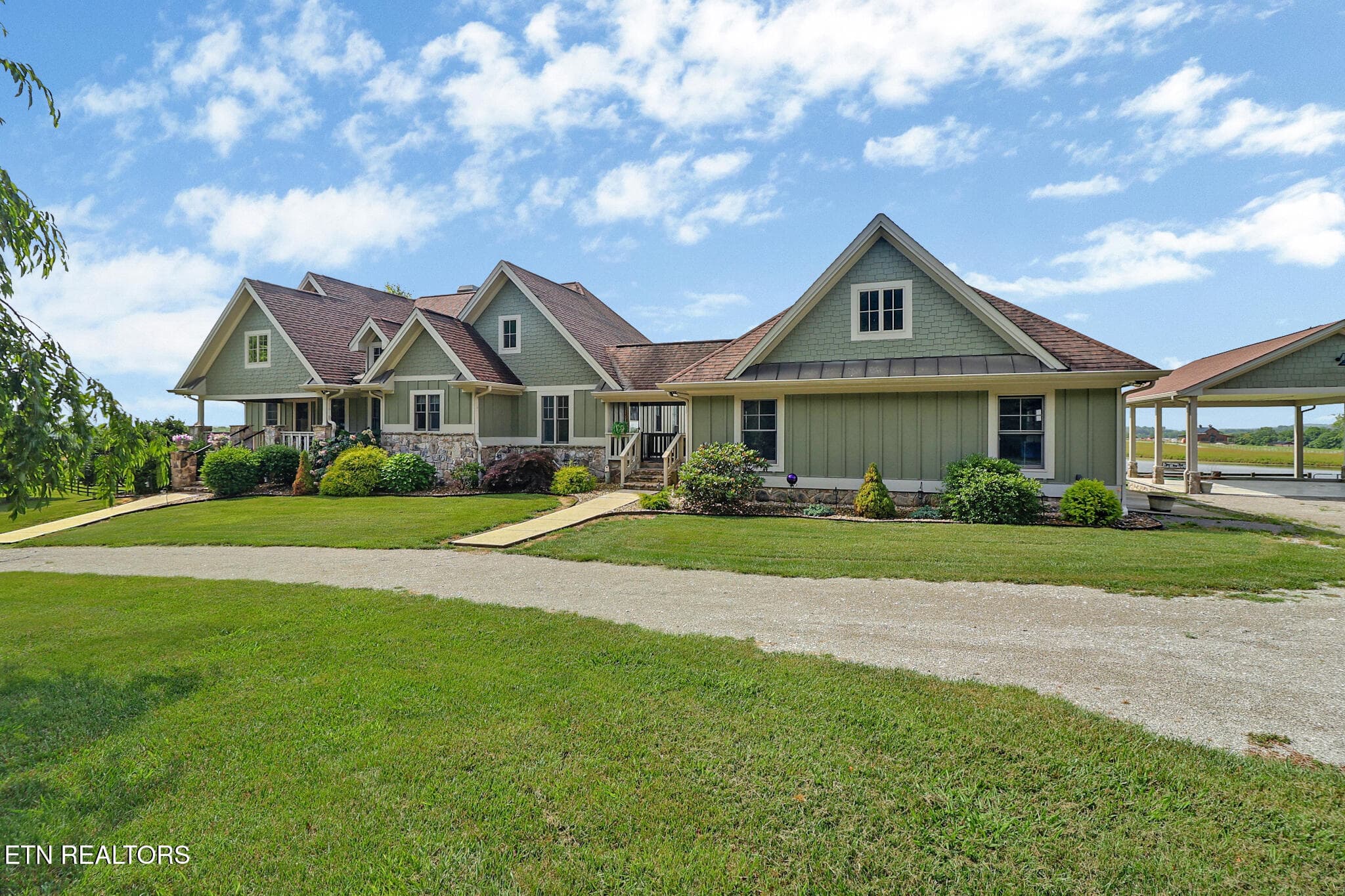 n44a0593-n44a0597 (2) - 1201 Bridle Trail, Spencer, TN 38585