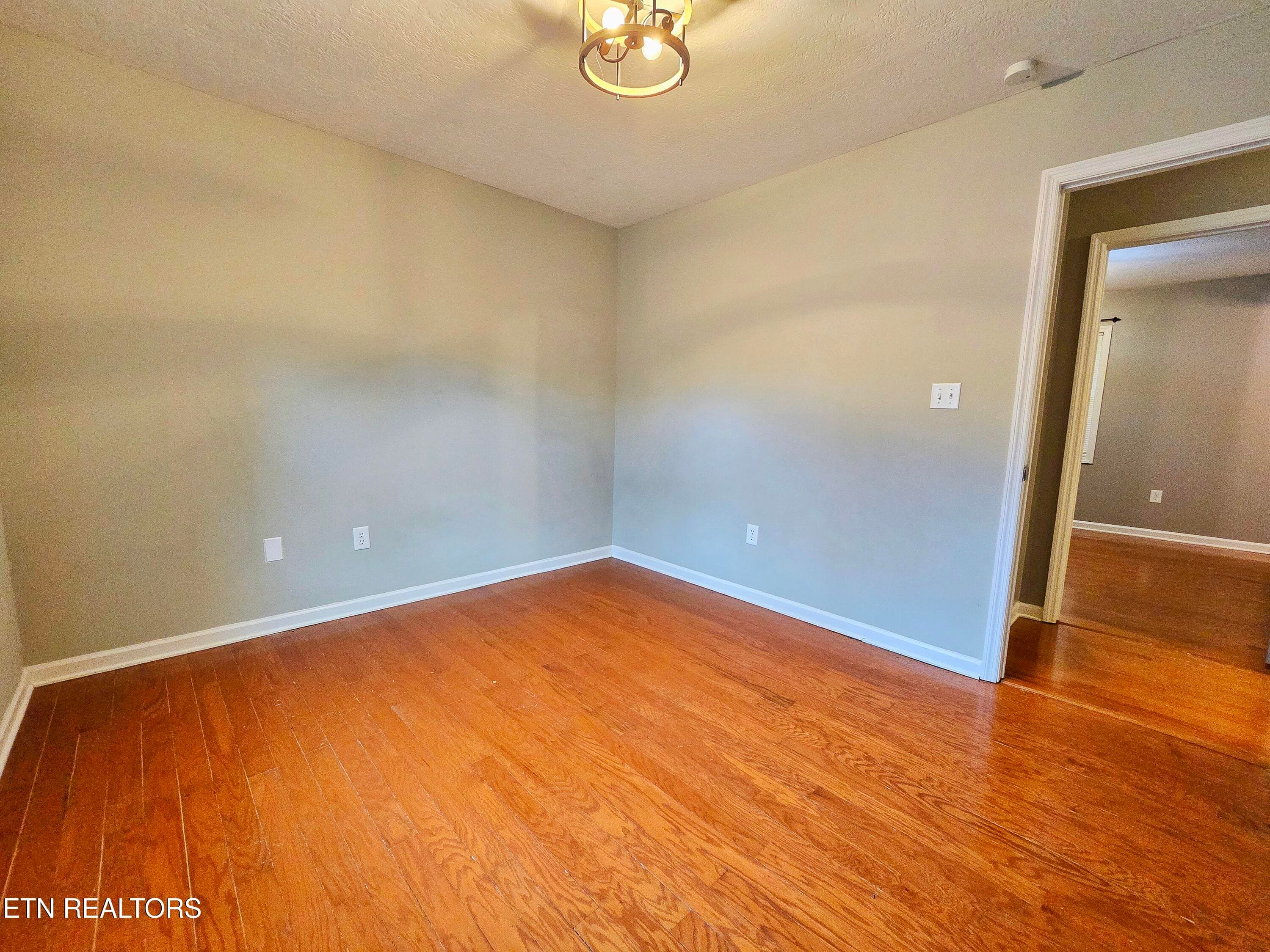 1000020484 - 516 N 11Th St, LaFollette, TN 37766