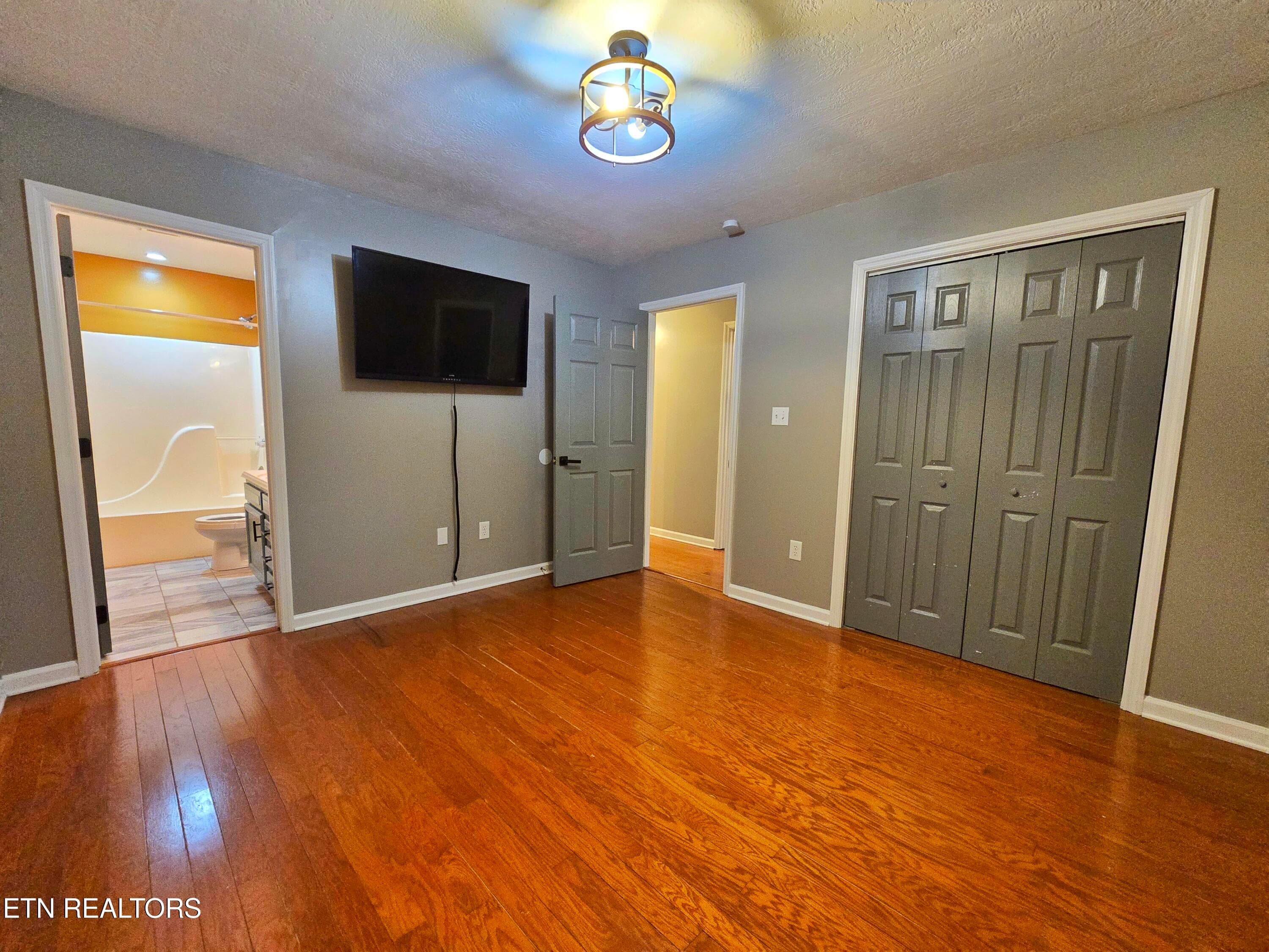 1000020489 (1) - 516 N 11Th St, LaFollette, TN 37766