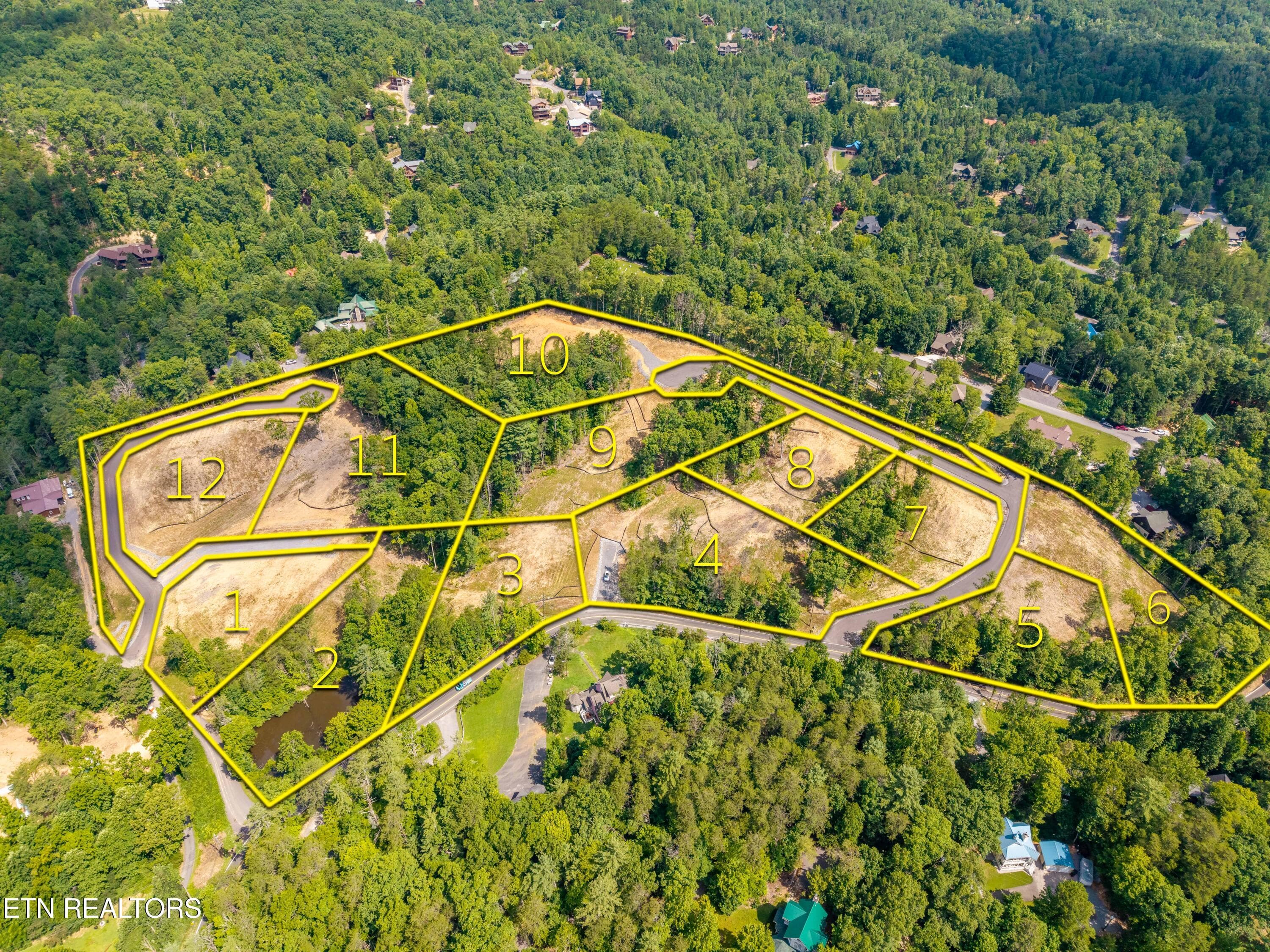FranklinGrove-131 - Waldens Creek Rd, Sevierville, TN 37862