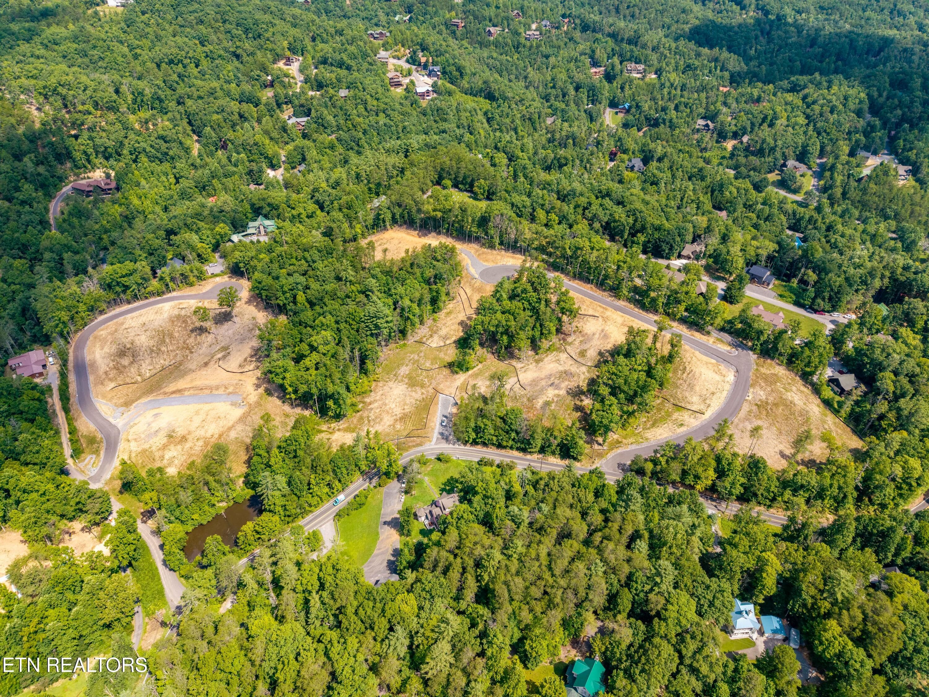 FranklinGrove-132 - Waldens Creek Rd, Sevierville, TN 37862