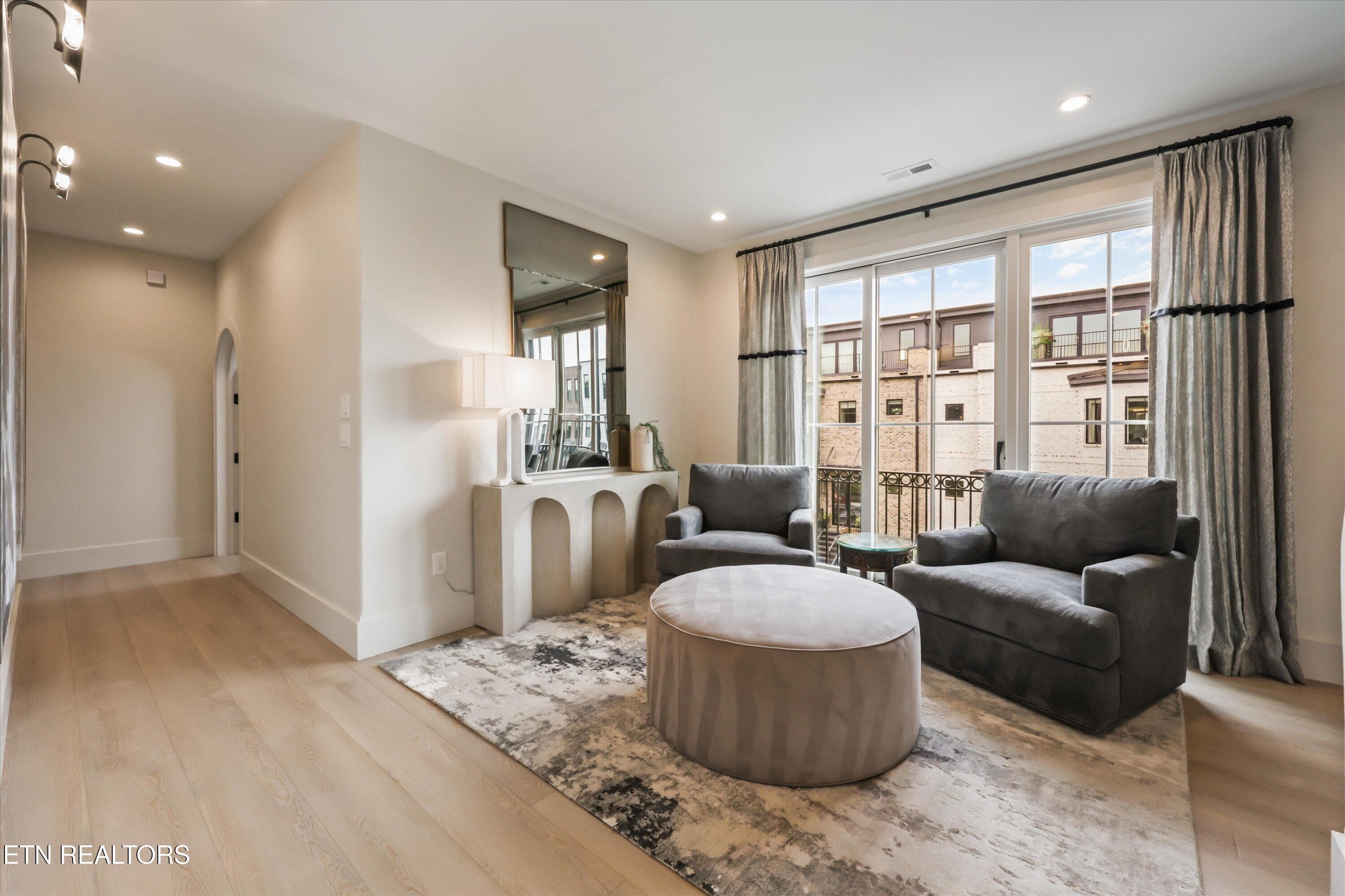Second Level Sitting Room - 9437 Horizon Drive, Knoxville, TN 37922, Knoxville